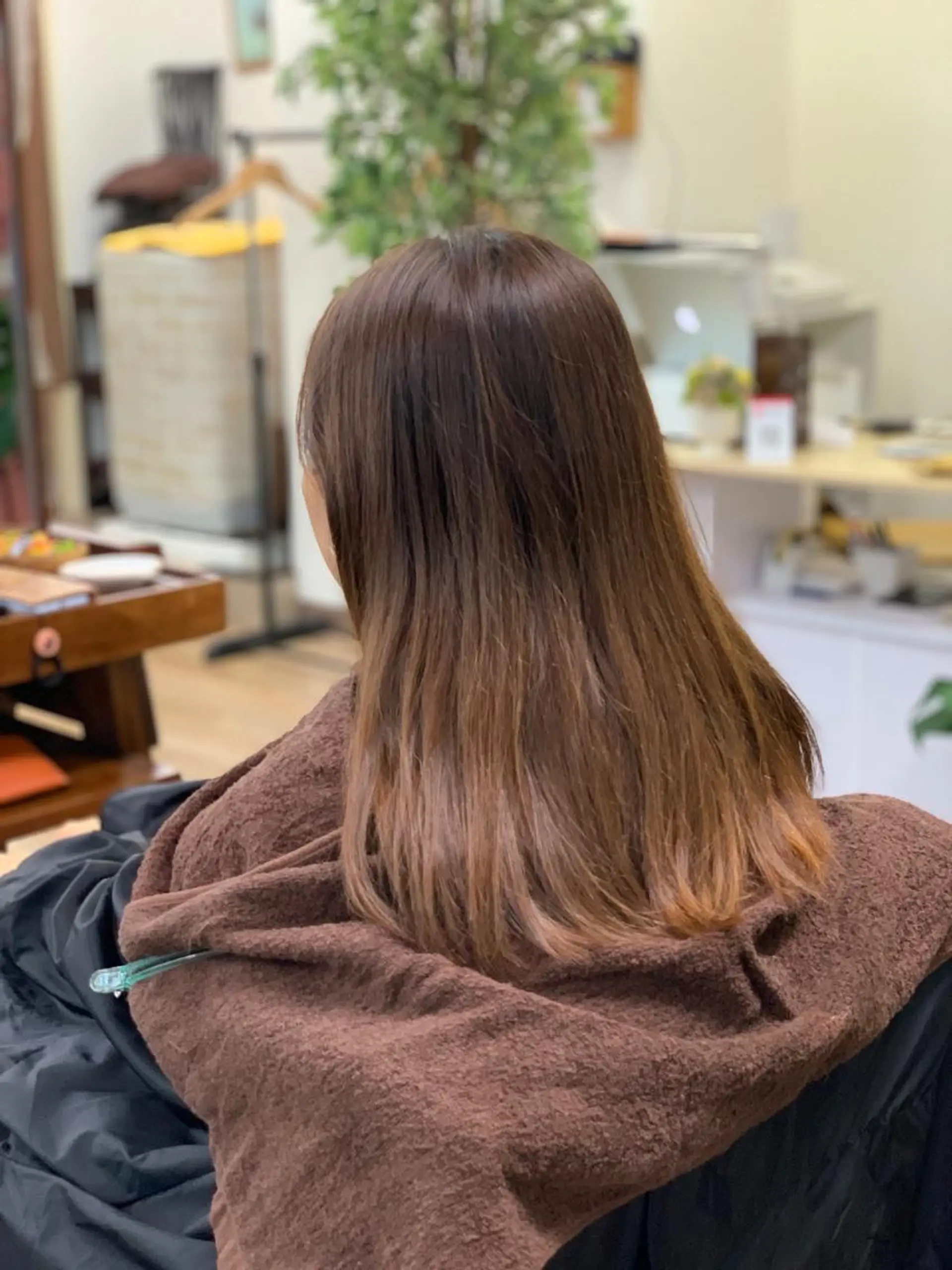 セミロング セミロングパーマ ハイライト 髪質改善 縮毛矯正 【清瀬】パサツキ 広がり改善川合剛史のヘアスタイル