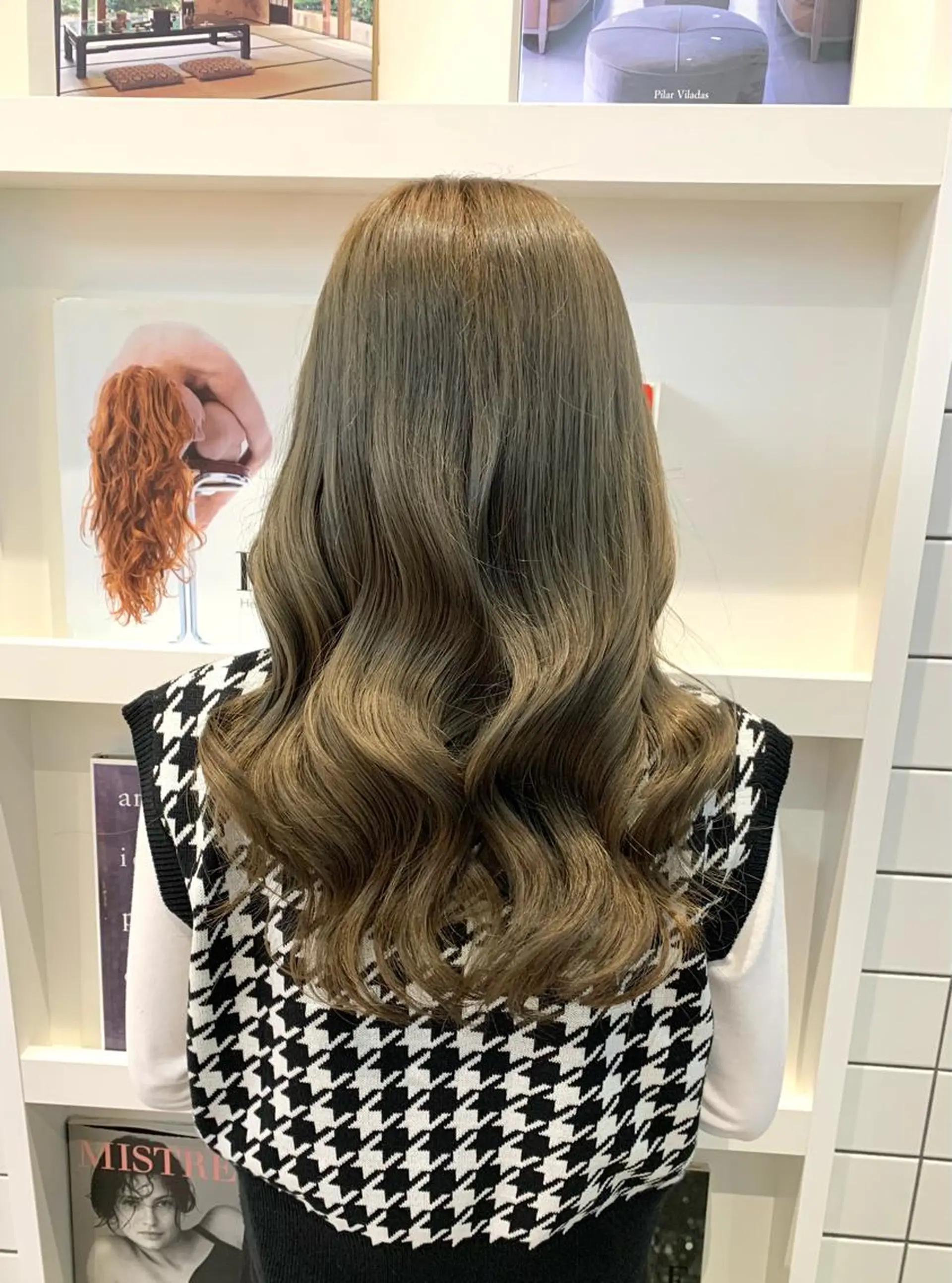 セミロング みなもと ちはるのヘアスタイル