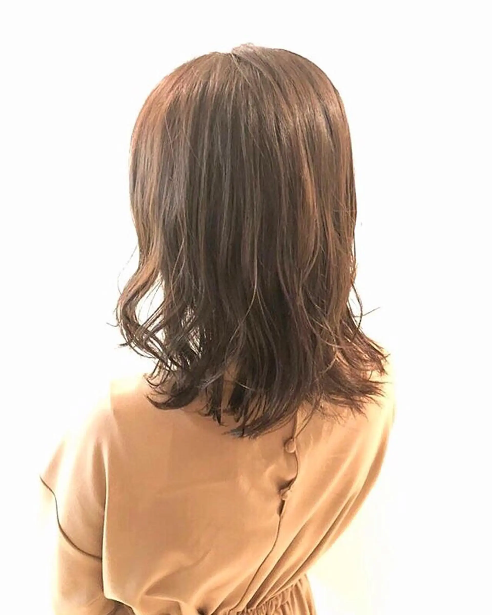 セミロング カラー カット ヘアカラー トリートメント 安永 涼のヘアスタイル