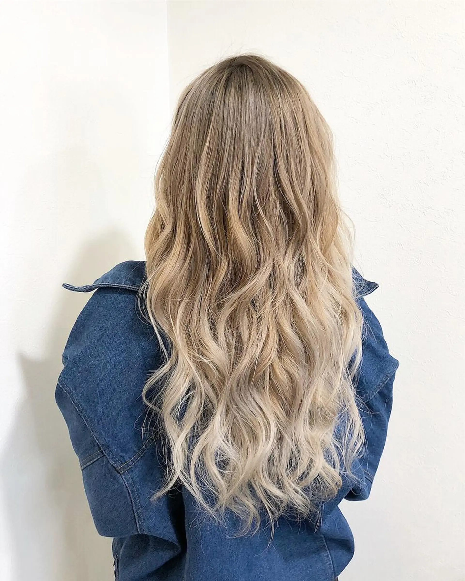 ロング ヤマグチ ヒカルのヘアスタイル