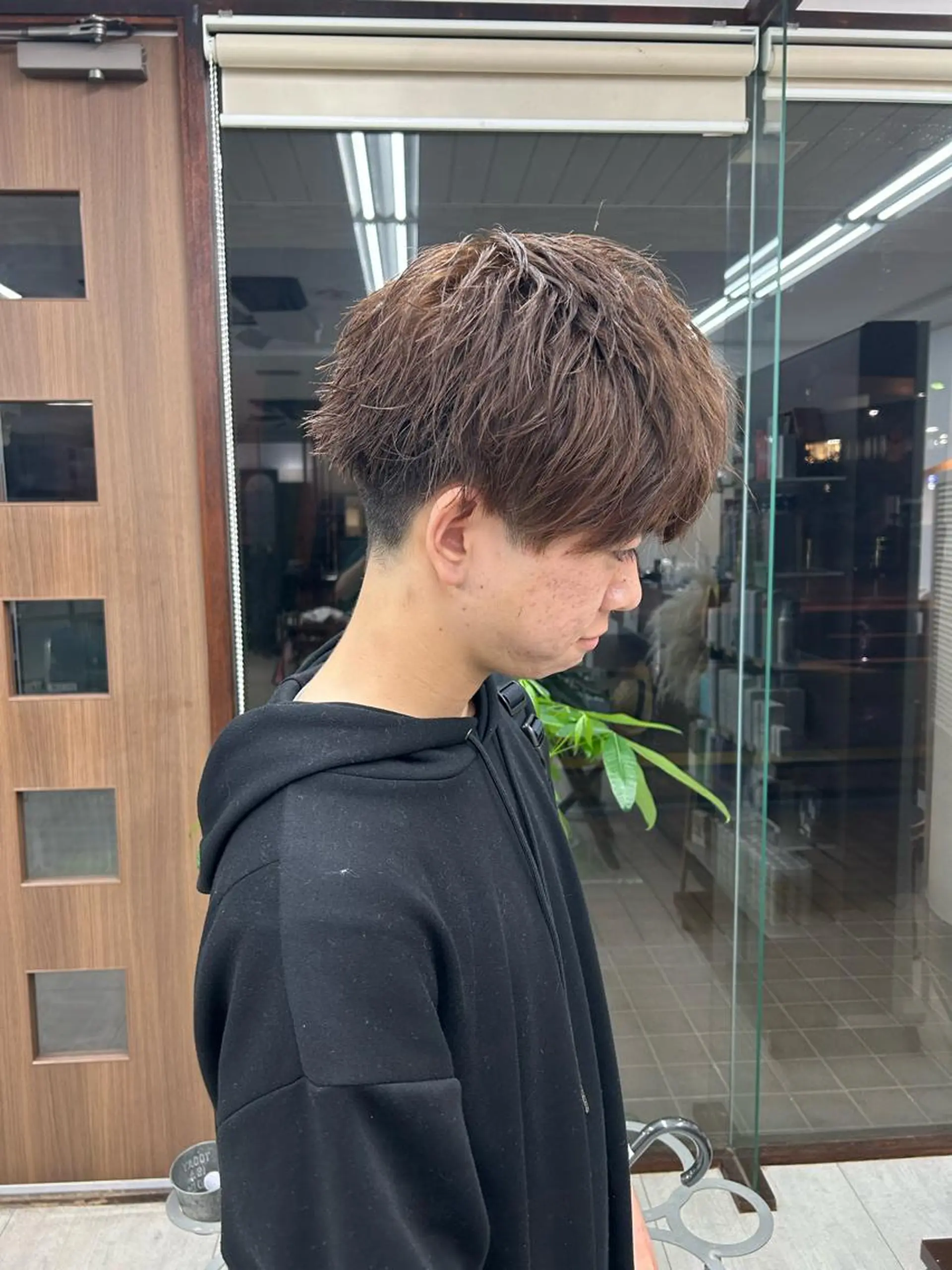 ショート カラー メンズ メンズブリーチ ブリーチ ブラウンカラー ブリーチなしカラー メンズパーマの達人 / タカシマダイスケのヘアスタイル