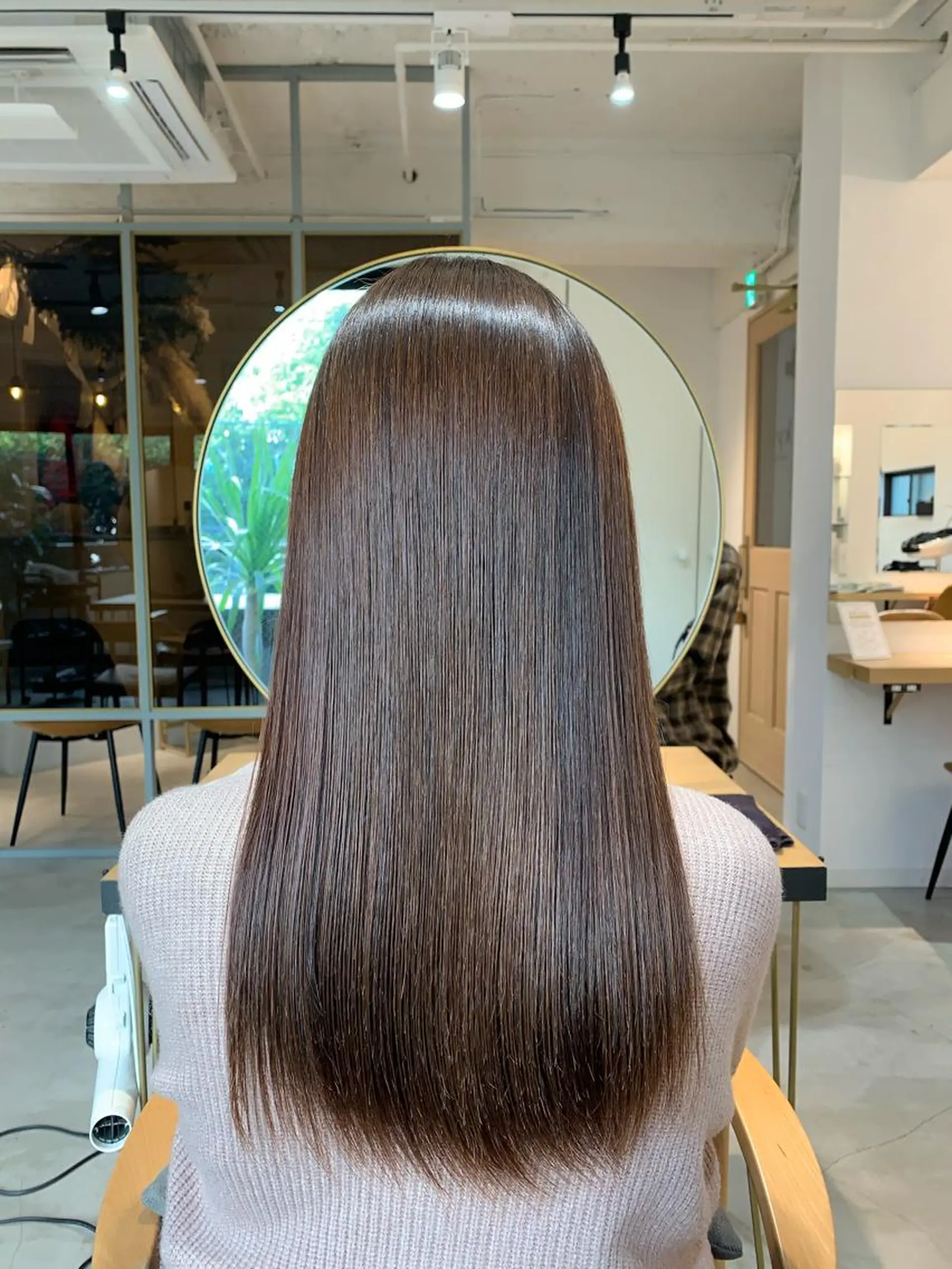 セミロング ✨髪質改善　美髪✨ 縮毛　井上 大誠のヘアスタイル