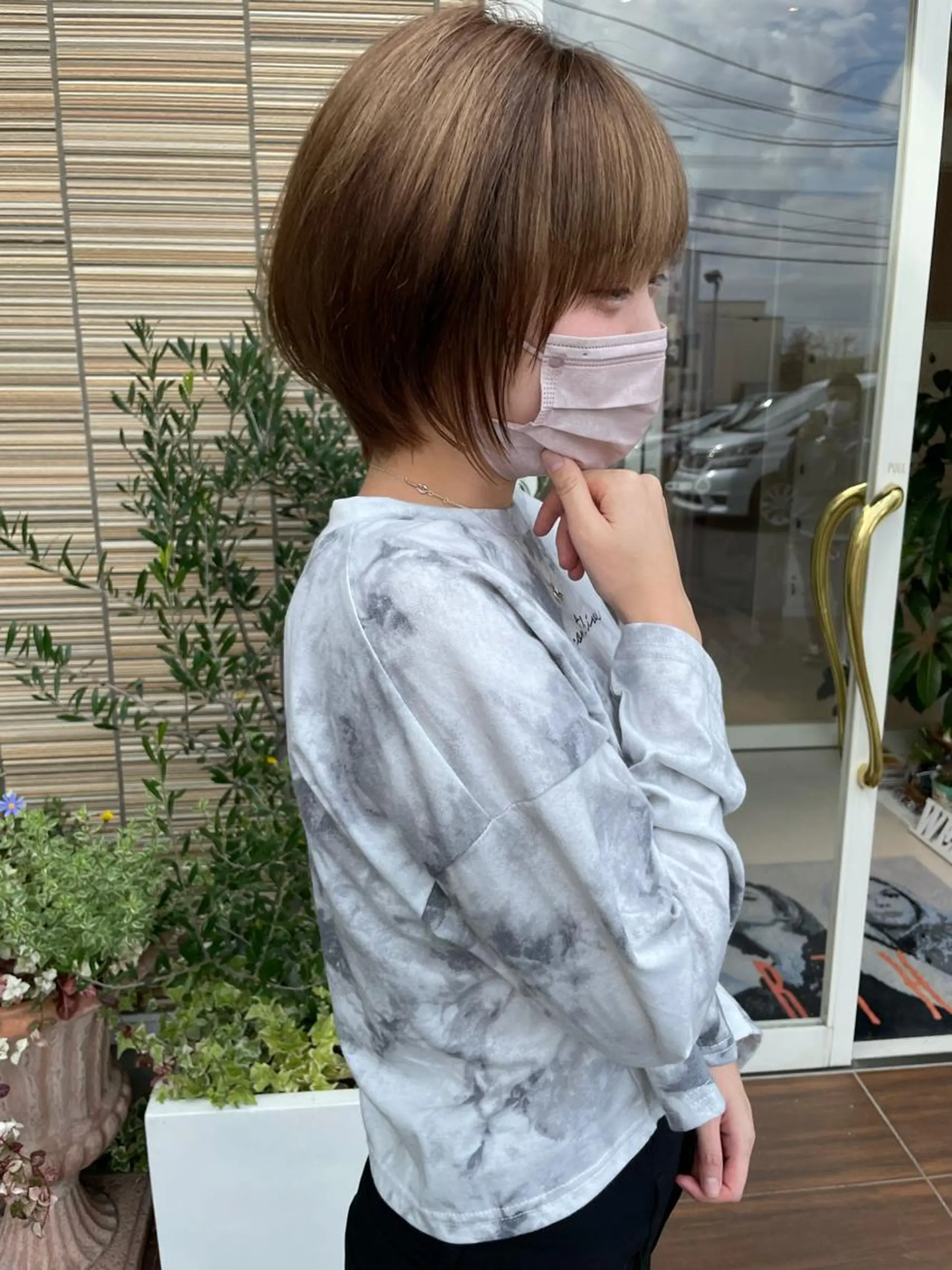 ショート カラー ショートボブ 丸みショート ボブ ショートヘア 鶴岡で縮毛矯正なら お任せ！ハヤシナオミのヘアスタイル