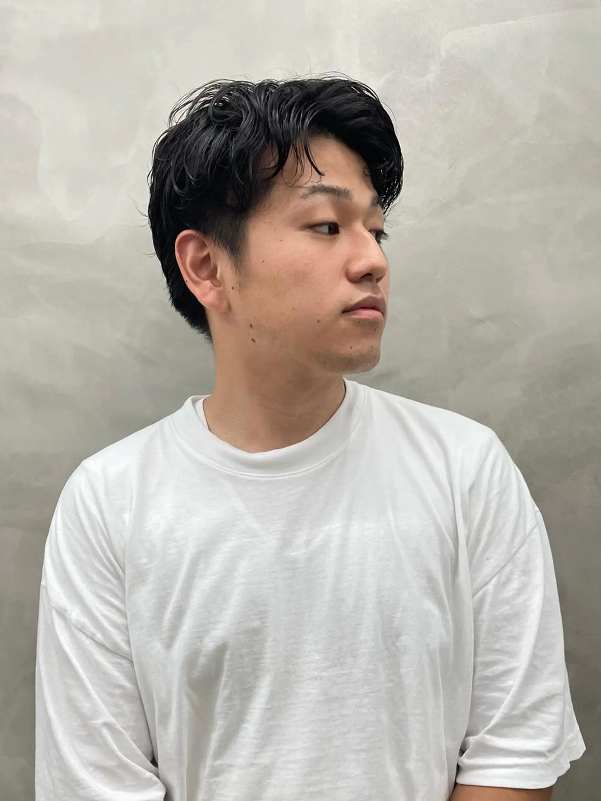 ショート パーマ メンズ メンズバレイヤージュ メンズブリーチ センターパート フェードカット メンズハイライト ハイトーン/レイヤー 🌸さくらのヘアスタイル