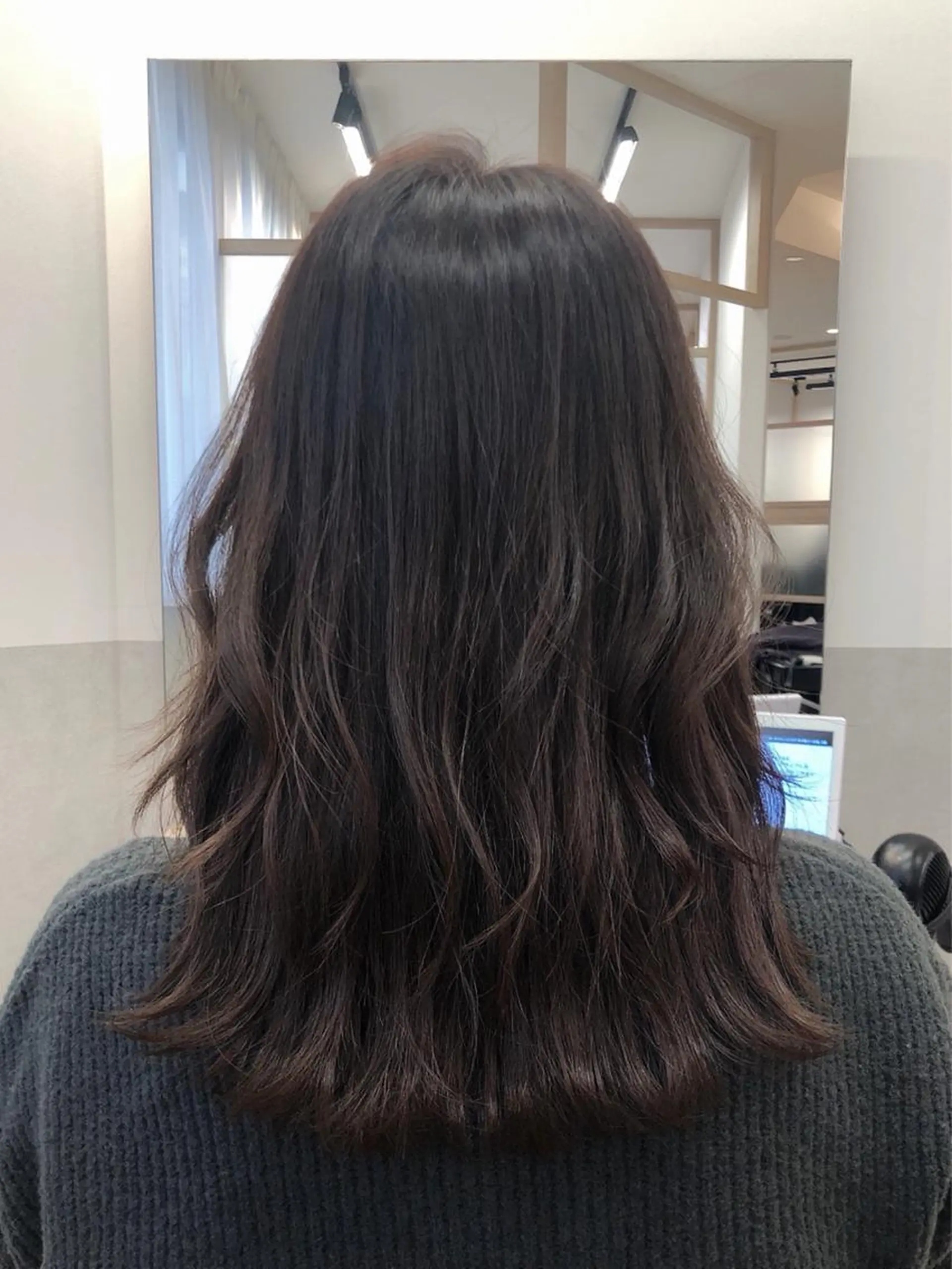 ミディアム カラー カット ヘアカラー トリートメント 西野 美空🍊のヘアスタイル