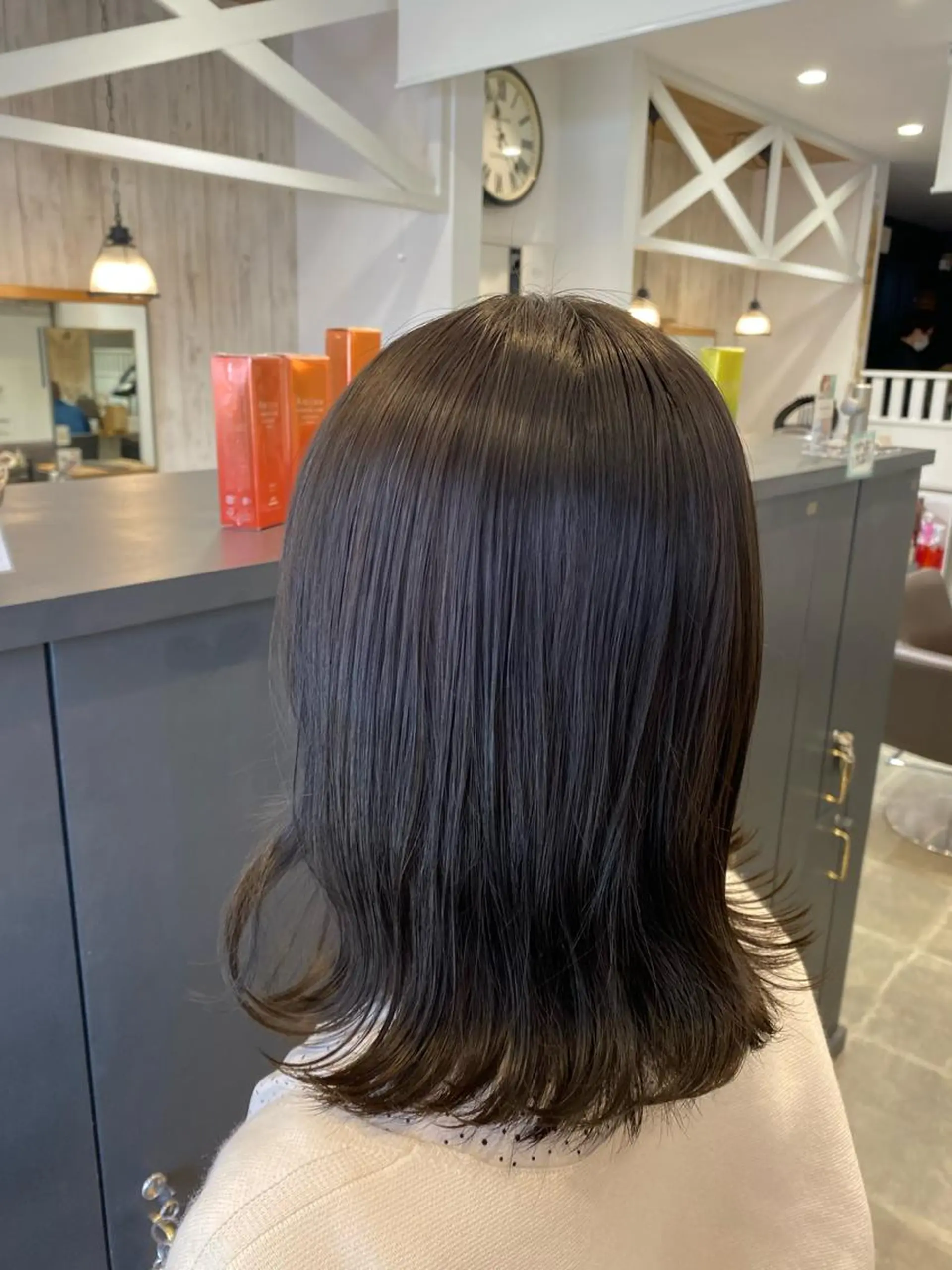 カラー ブラウンカラー オリーブブラウン ヘアカラー 柴田 枝利子のヘアスタイル