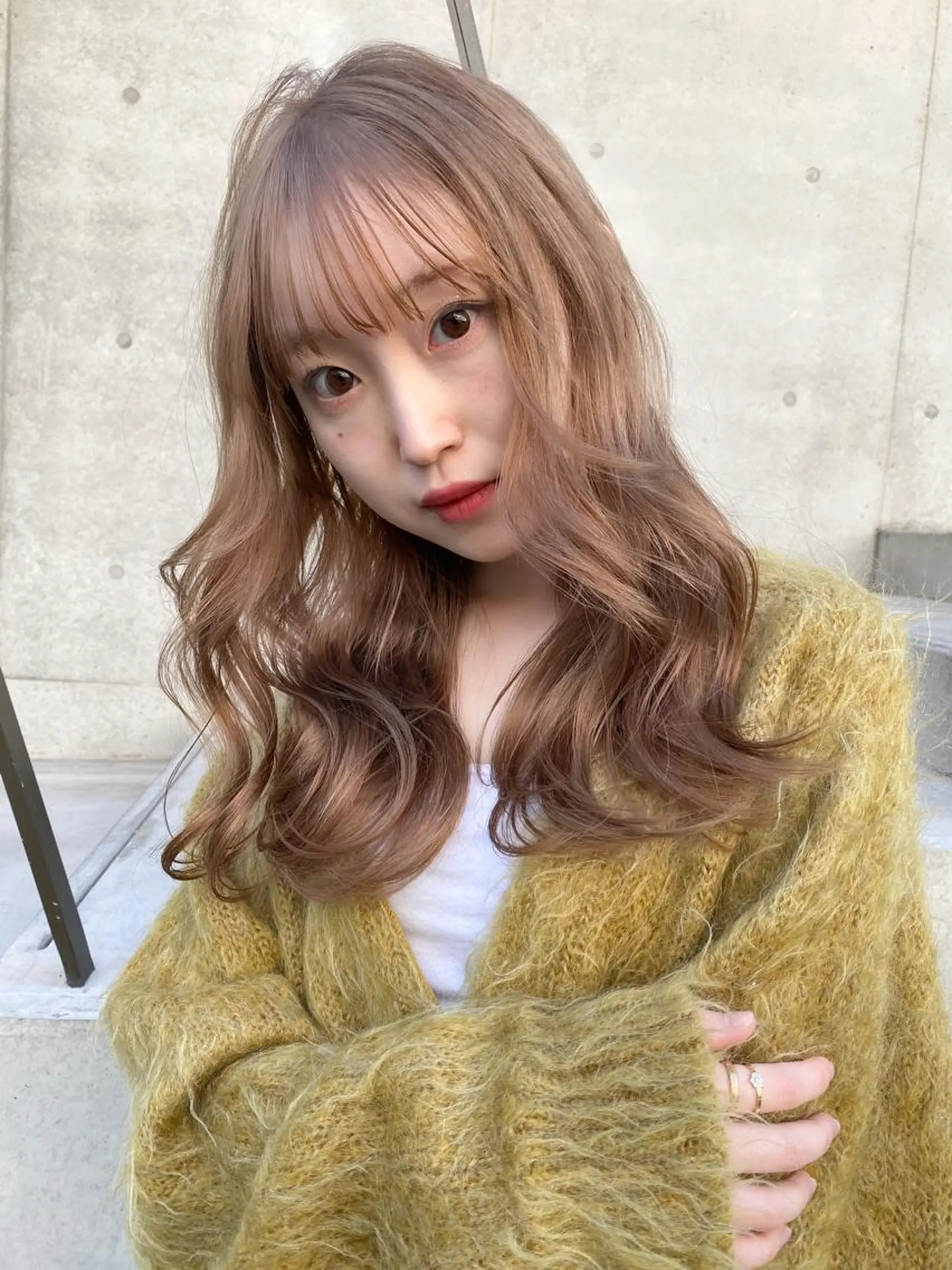 ロング カラー ベージュカラー ブリーチ 透明感カラー ハイトーンカラー ハイトーンベージュ 縮毛矯正 ness ネスのヘアスタイル