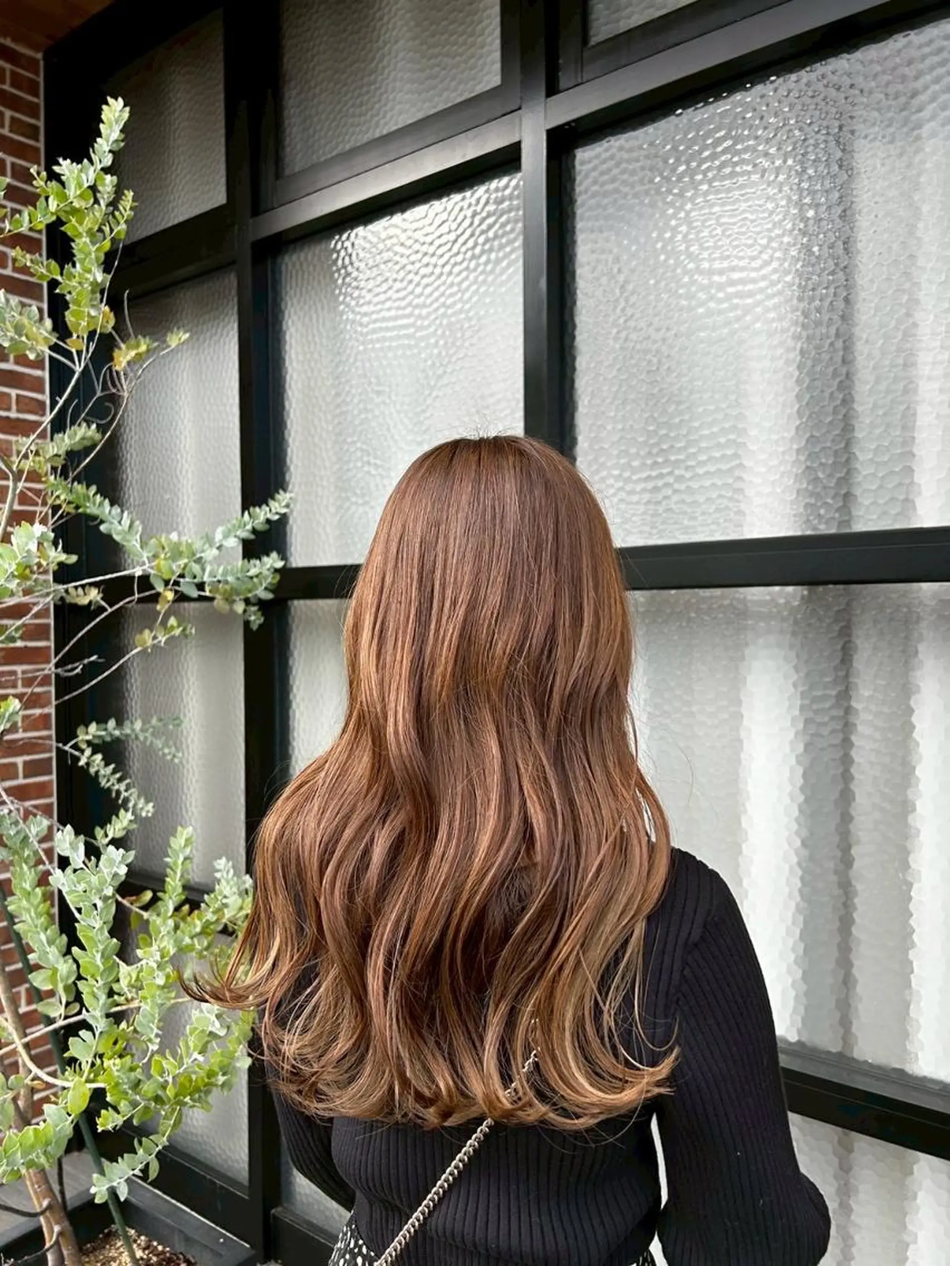 カラー ロング 高村 菜子のヘアスタイル