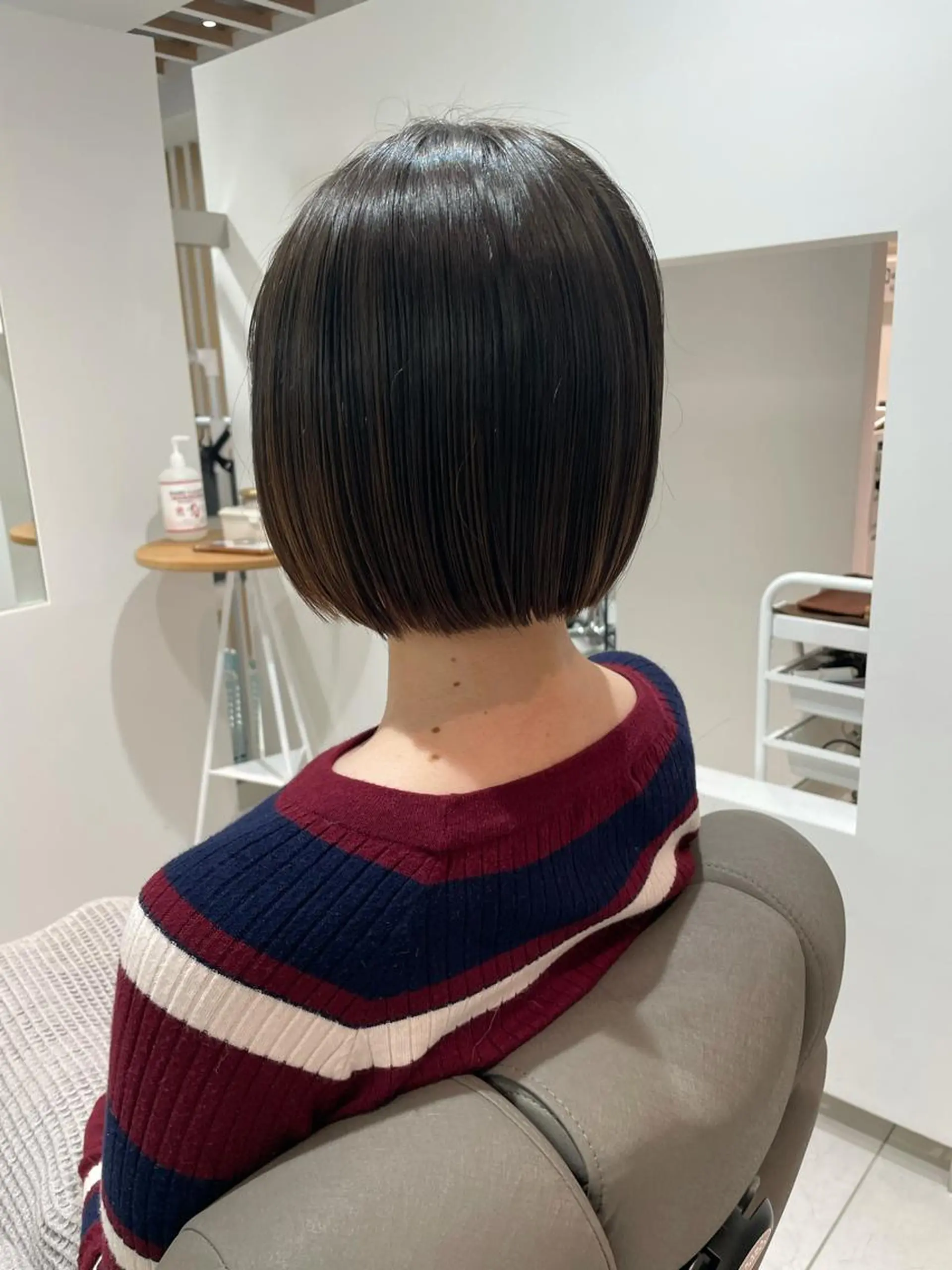 ショート ボブ 太田ありさ クリーミーヘアカラーのヘアスタイル