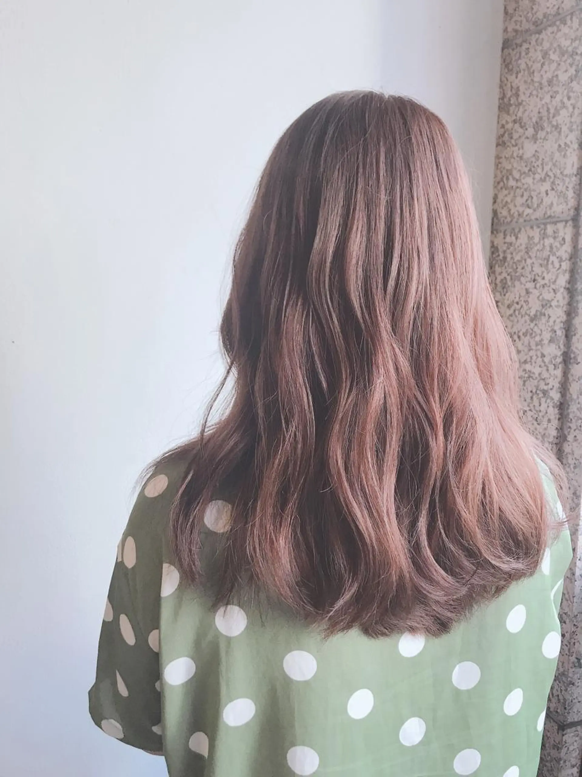 セミロング カラー 🐺ウルフ/レイヤー 似合わせ‎🤍沙羅のヘアスタイル