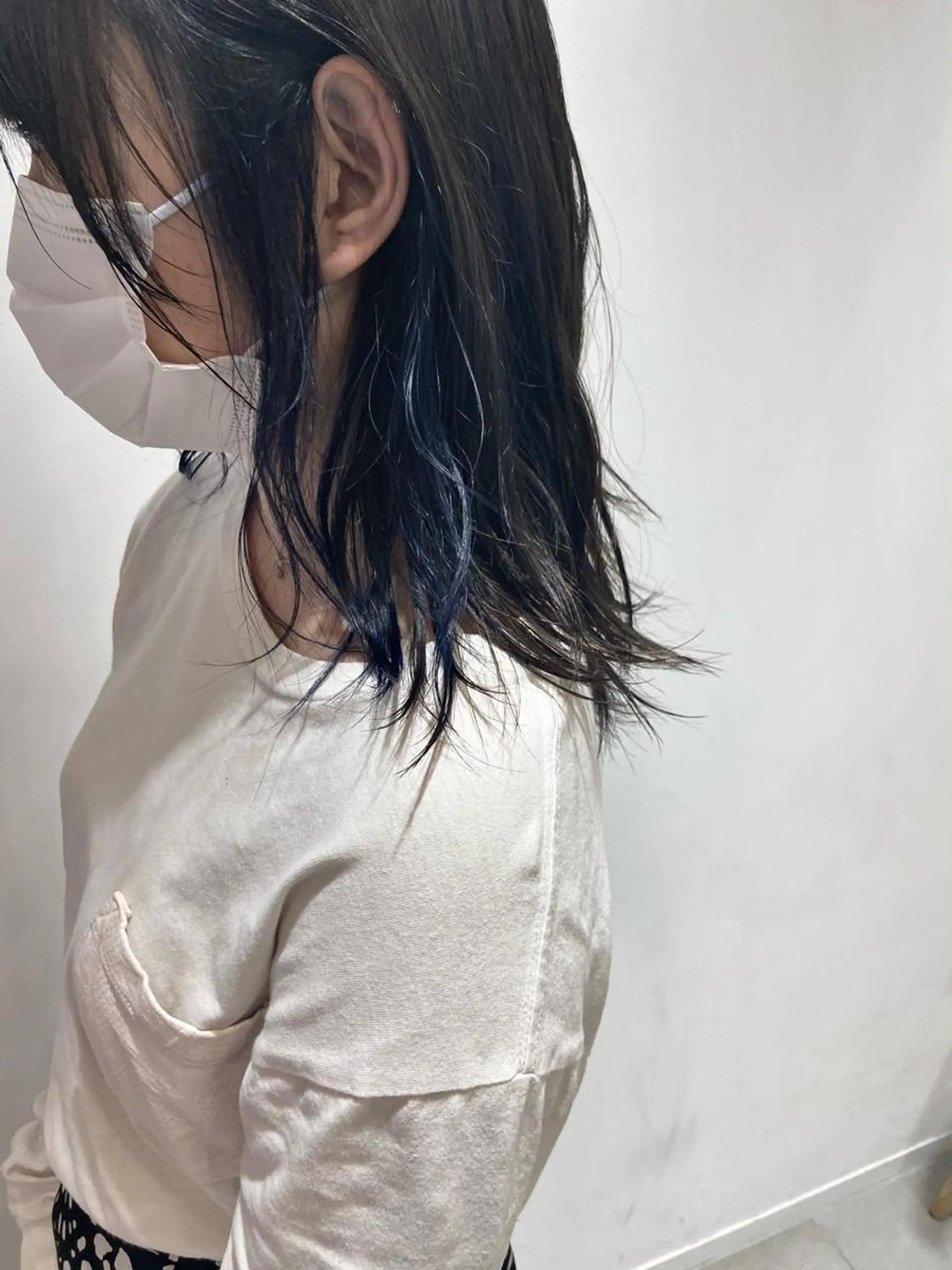 セミロング カラー ヘアカラー 🐺ウルフ/レイヤー 似合わせ‎🤍沙羅のヘアスタイル