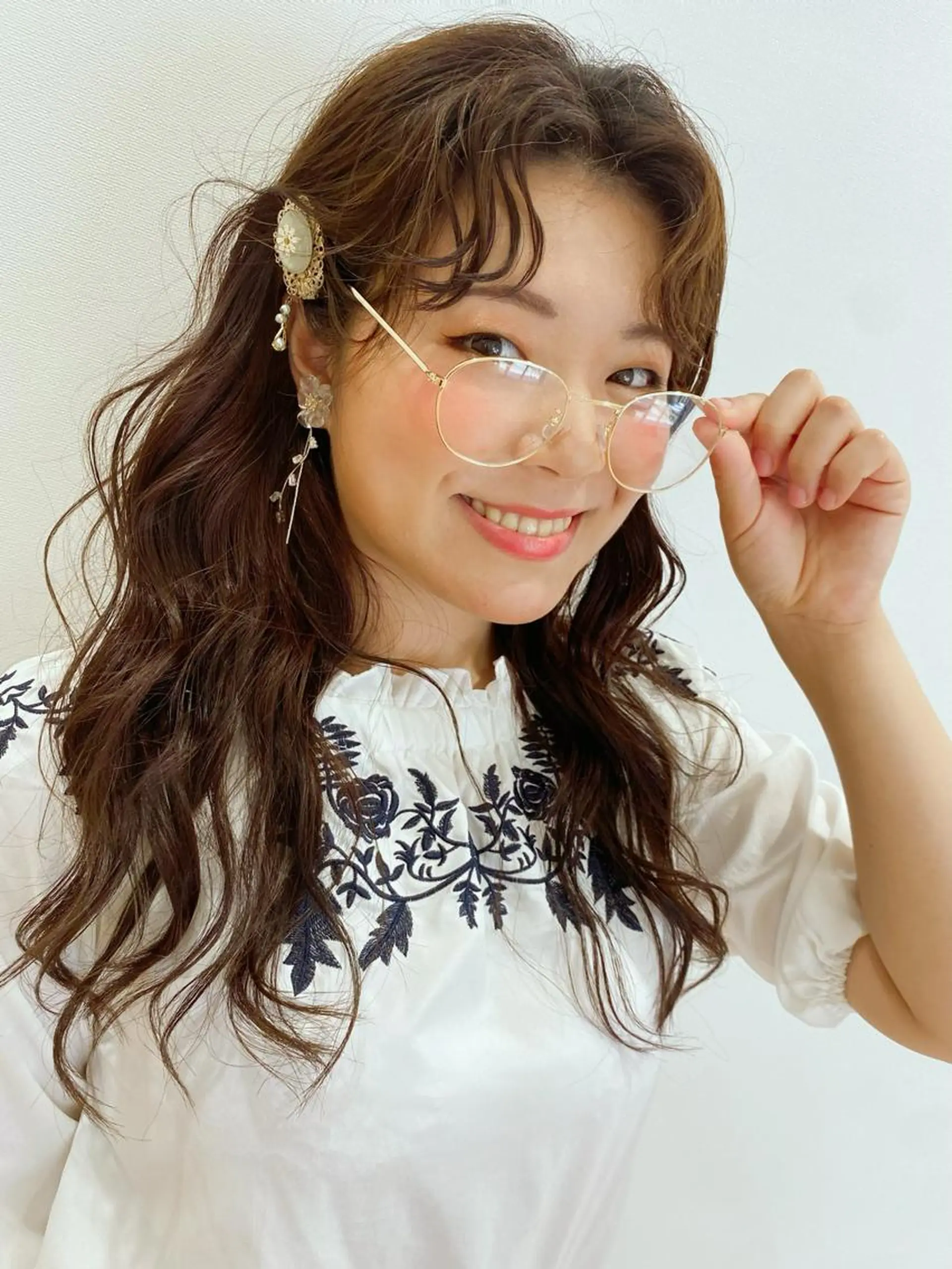 ロング カラー ヘアアレンジ 古川 琴美のヘアスタイル