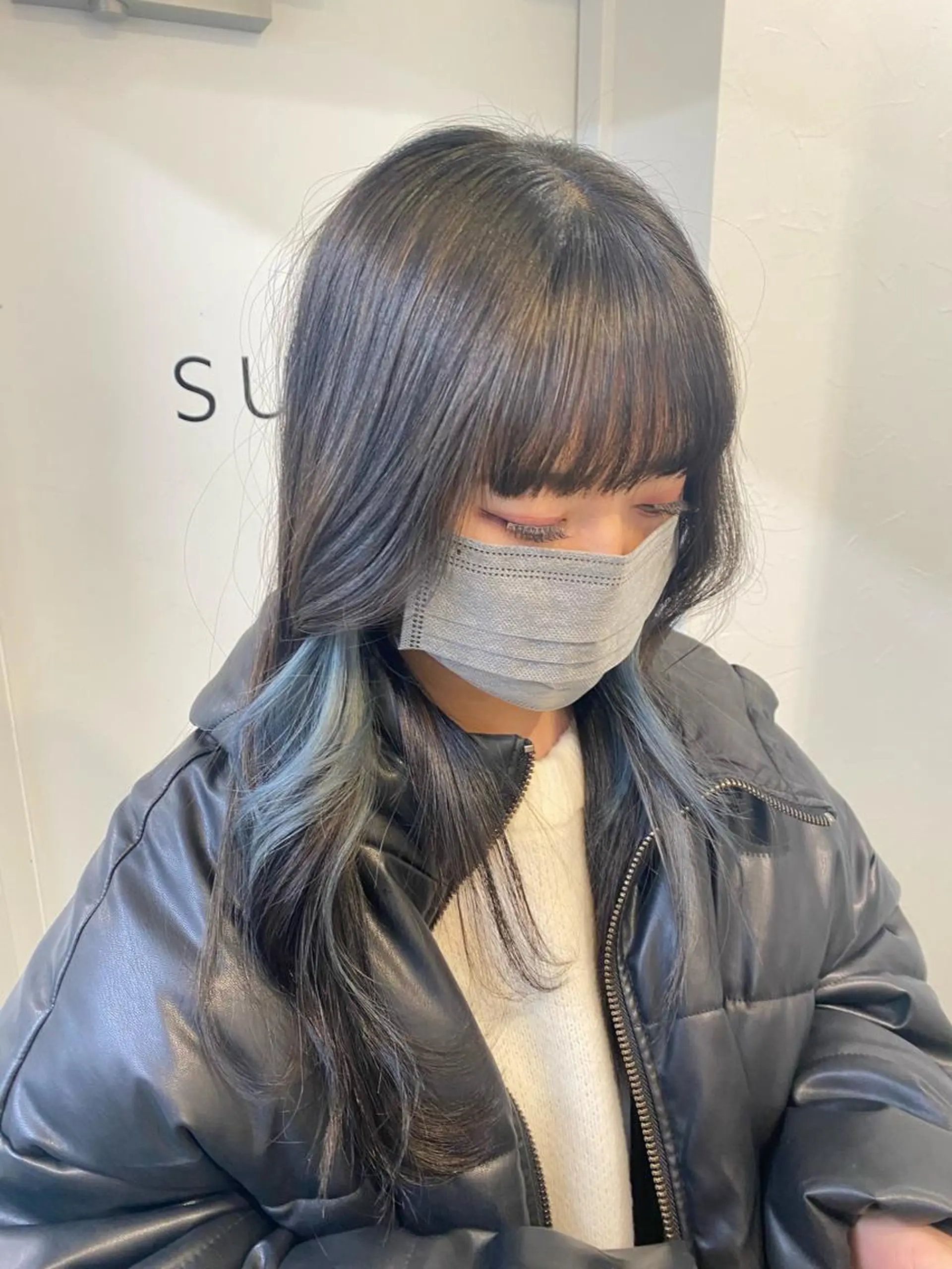 セミロング カラー ブリーチ デザインカラー ハイトーンカラー 似合わせカット ウルフカット sunc所属・梅田l大人韓国ヘア レイヤー×艶カラーのヘアスタイル