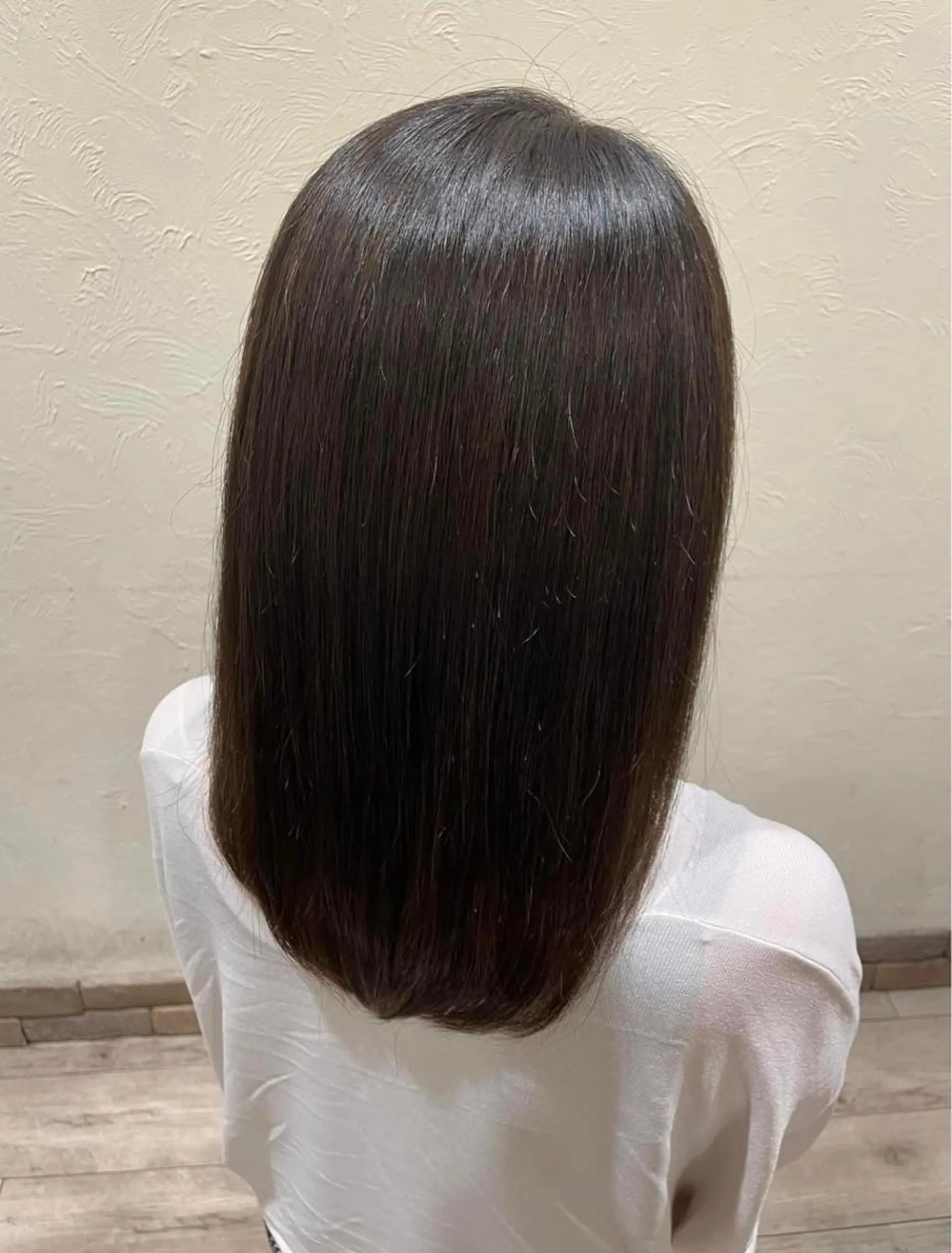 セミロング 西山 瑞希のヘアスタイル