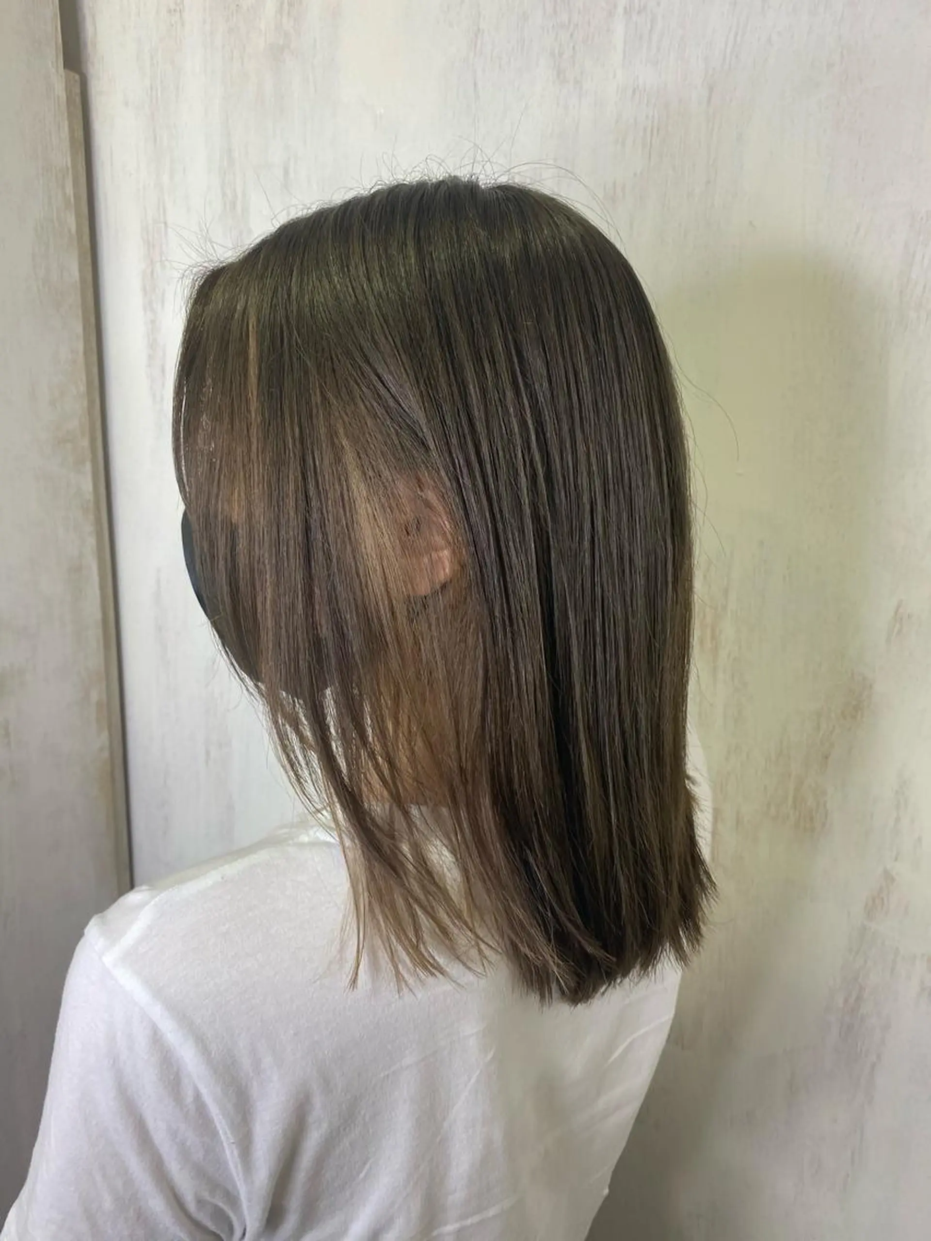 ミディアム 丸山 史香のヘアスタイル