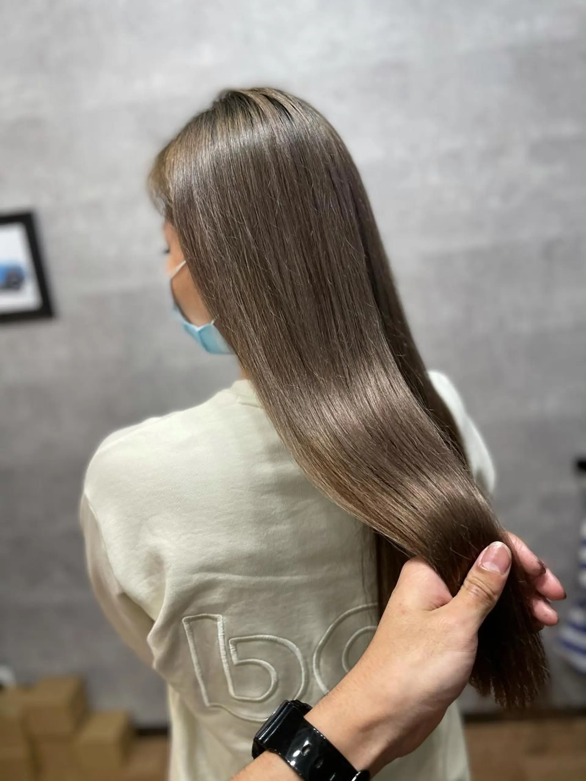 ロング SALOWIN心斎橋Suite店所属・ブリーチ毛にもできる 縮毛矯正|鷹司郎のヘアスタイル