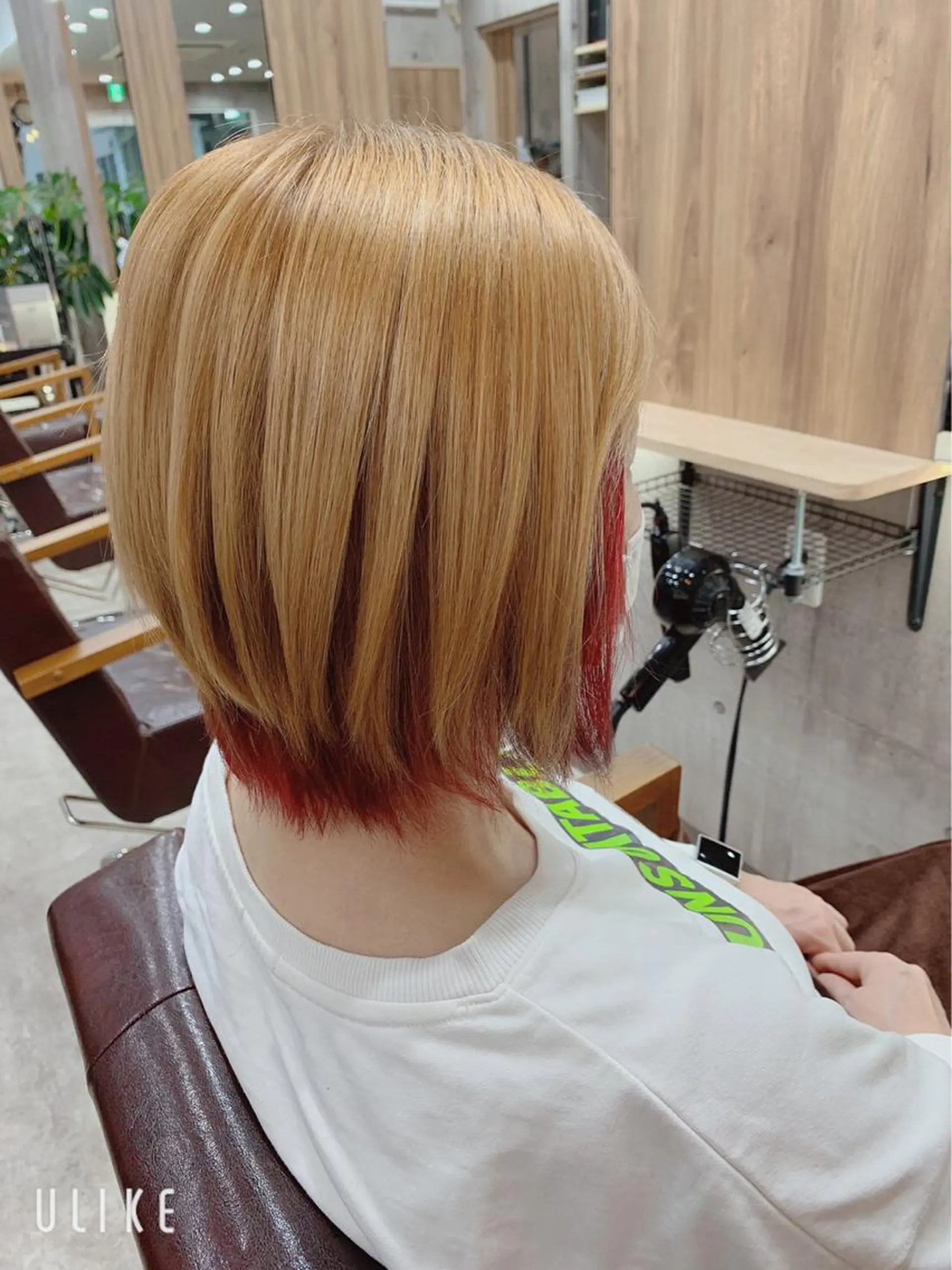 ショート カラー バレイヤージュ ブリーチ ダブルカラー グラデーションカラー ハイライトカラー ヘアカラー hair salon mementoのヘアスタイル