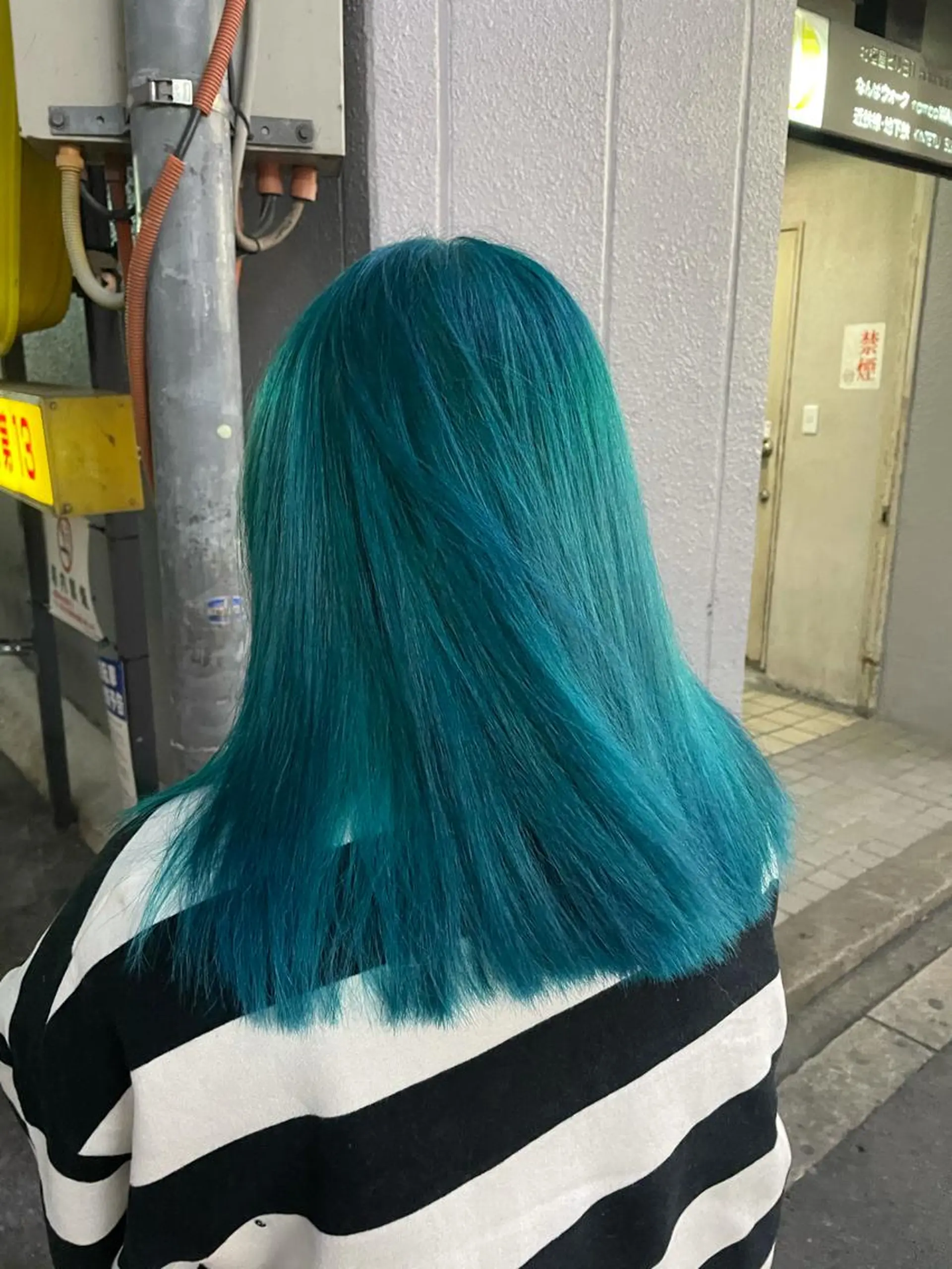 セミロング 艶ハイトーン👑♡ NATSUKIのヘアスタイル