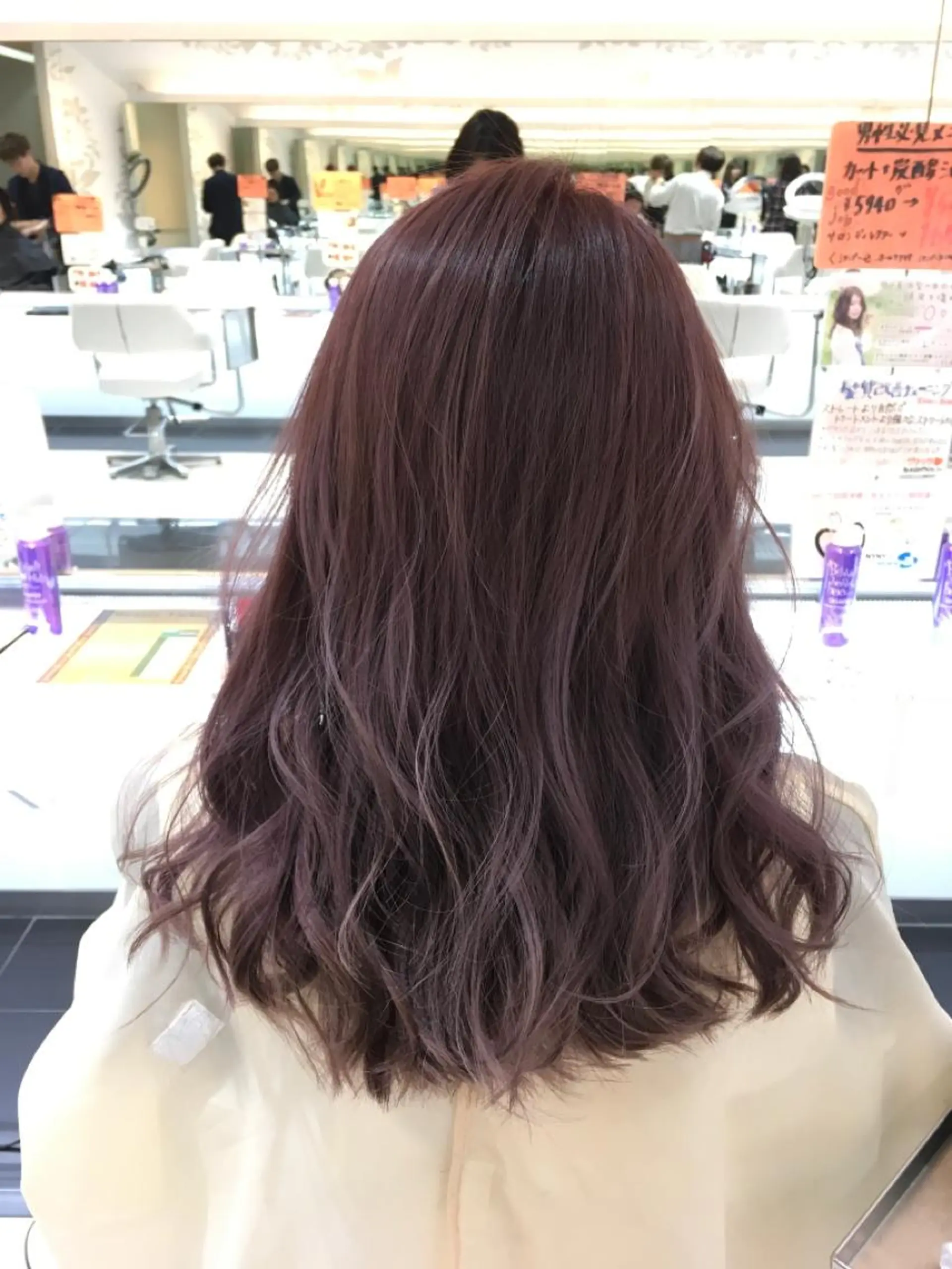 ミディアム パープルカラー 特殊カラー/ブリーチ 道満ゆいなのヘアスタイル