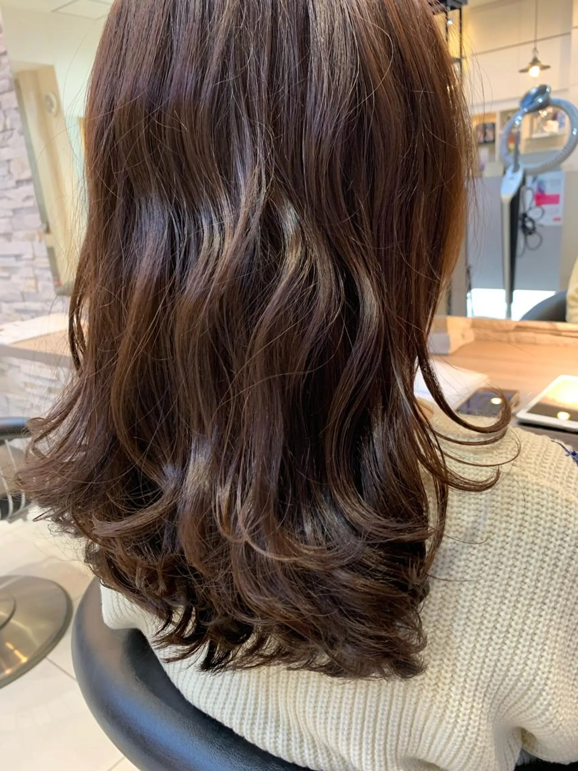 ロング カラー ブラウンカラー オレンジ オレンジブラウン カット ヘアカラー トリートメント 早坂 裕真のヘアスタイル