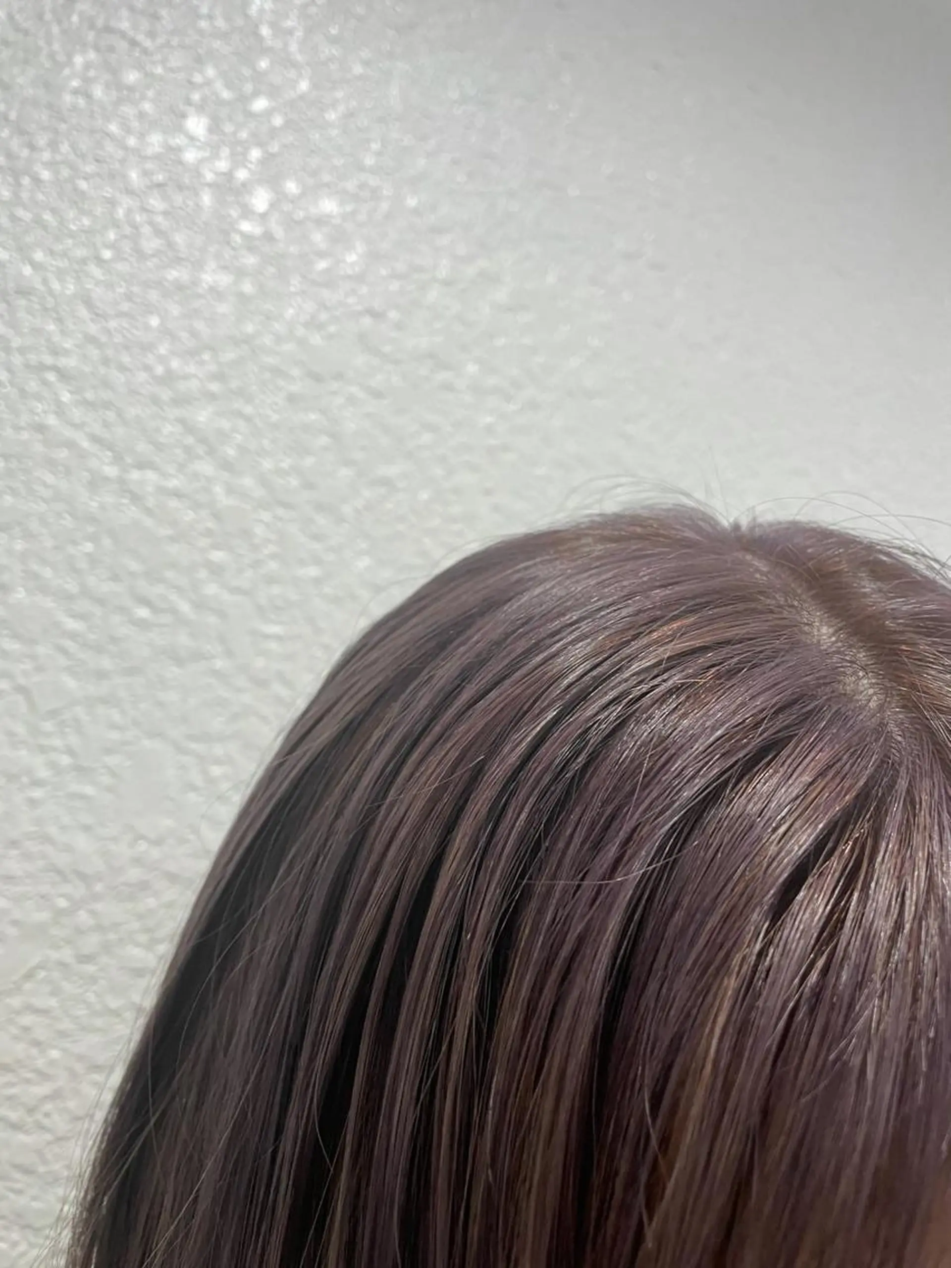 セミロング 渋谷 留菜のヘアスタイル