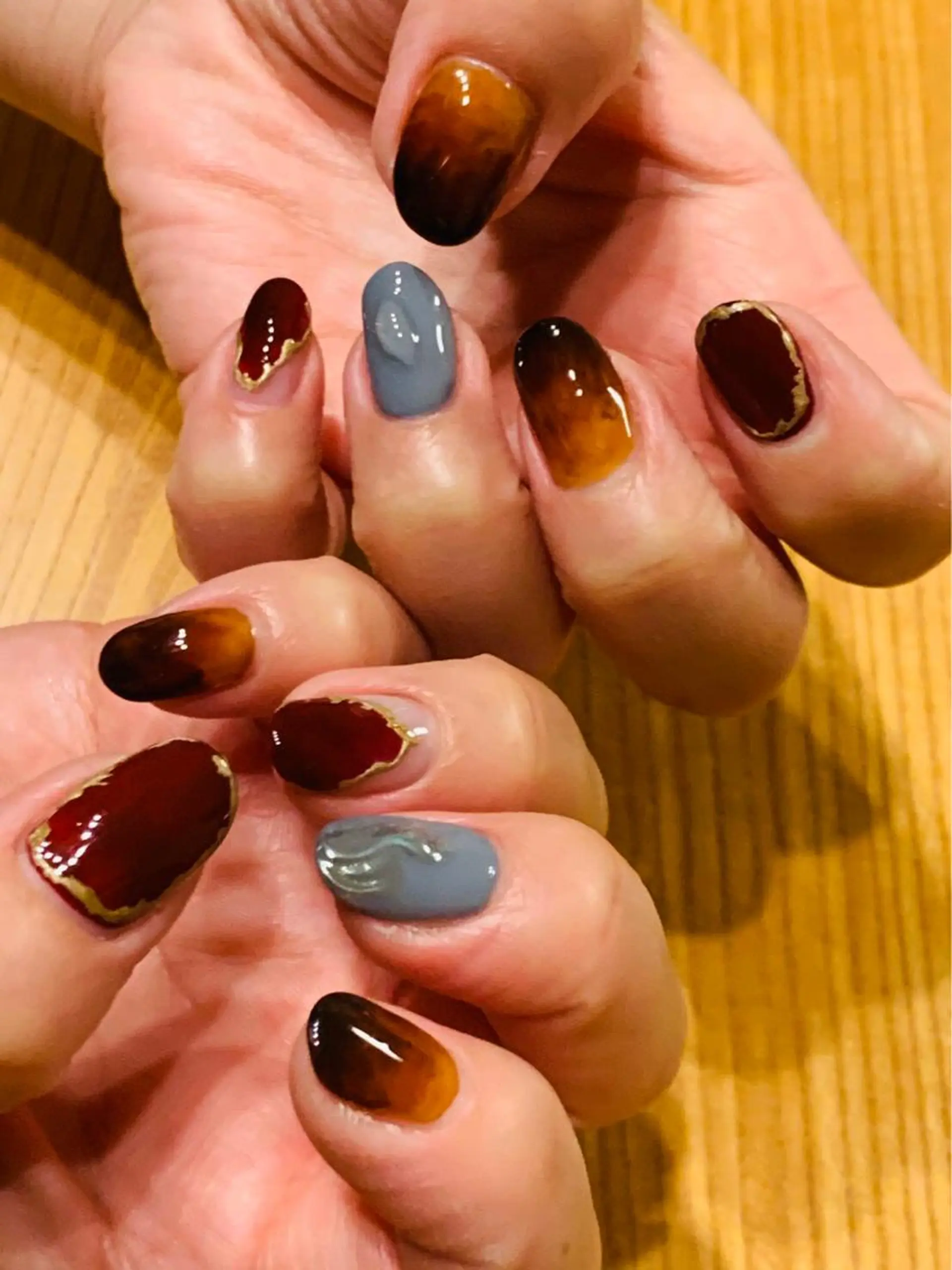 ネイル EARTH上尾店所属・藤倉 千恵美のネイルデザイン