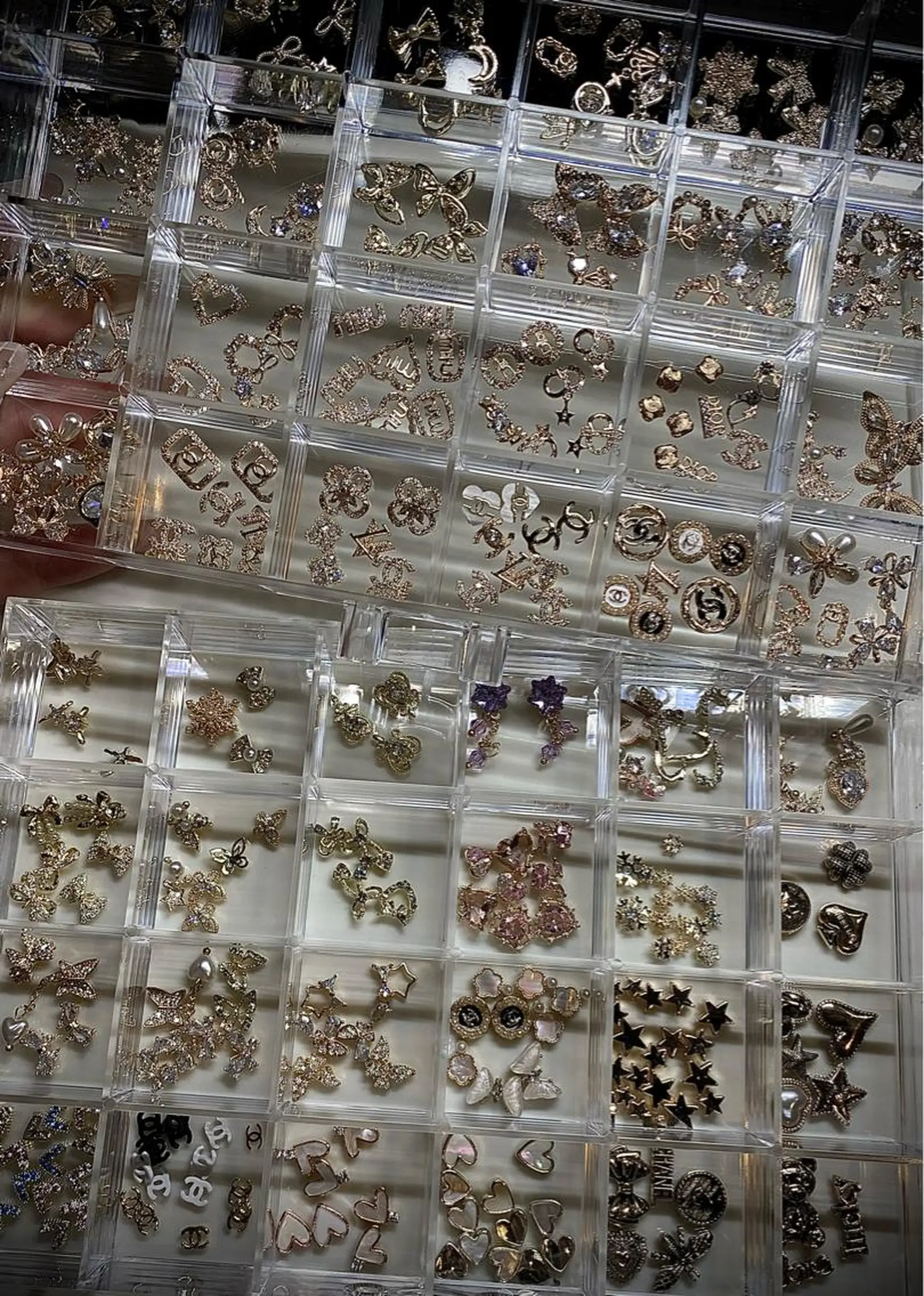 ネイル I-nailロング /ワンホン/キラキラのネイルデザイン