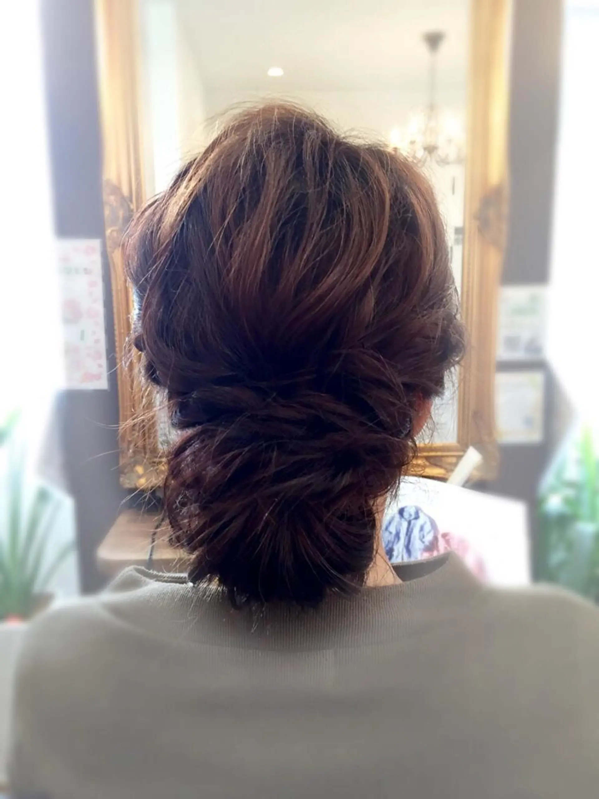 ショート ミディアム セミロング ロング カラー パーマ ヘアアレンジ キッズ ネイル まつエク 伴 貴吉のヘアスタイル