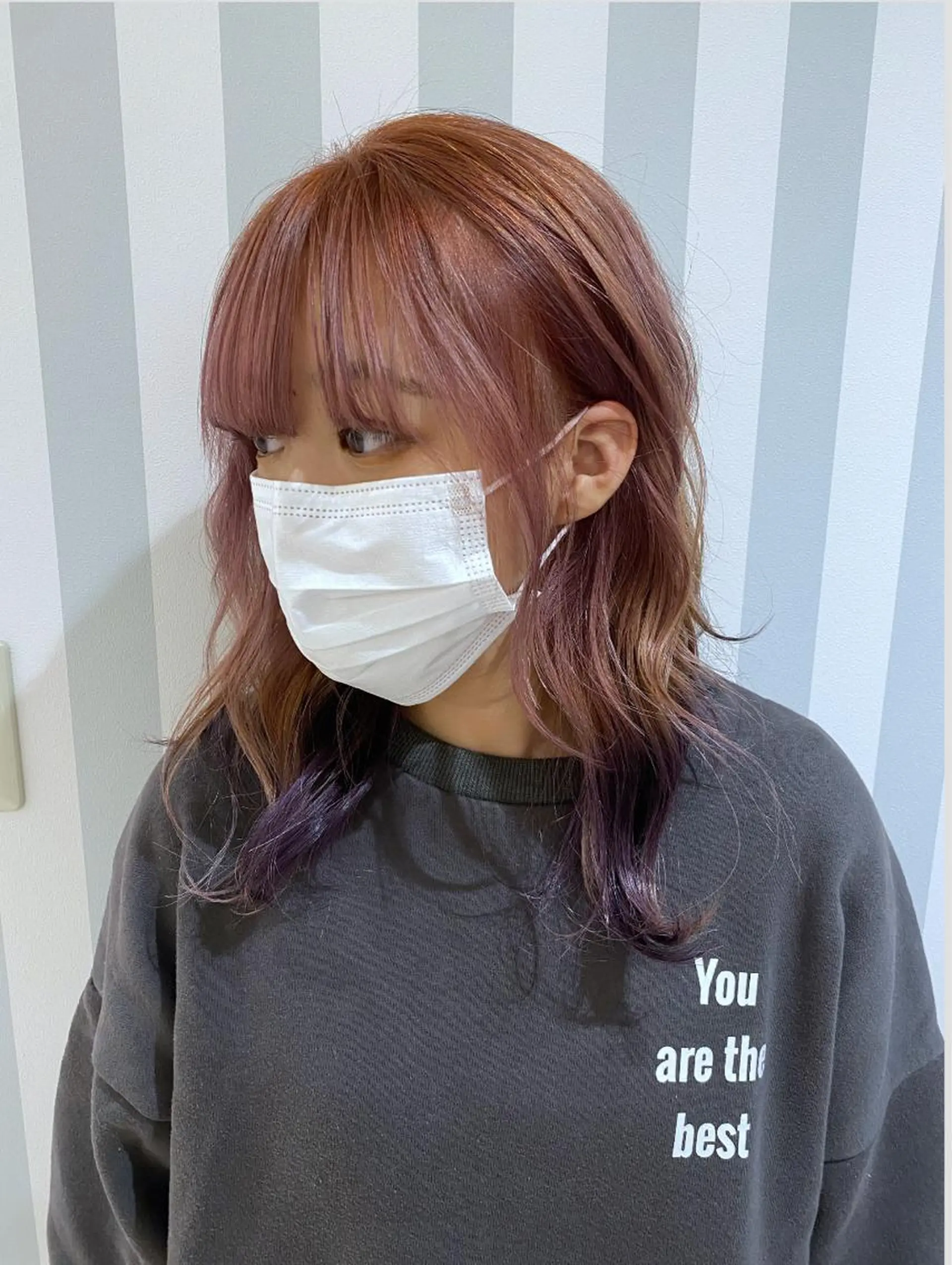 ロング カラー グラデーションカラー ピンクカラー ベージュ/インナー カラー🤍Rieのヘアスタイル