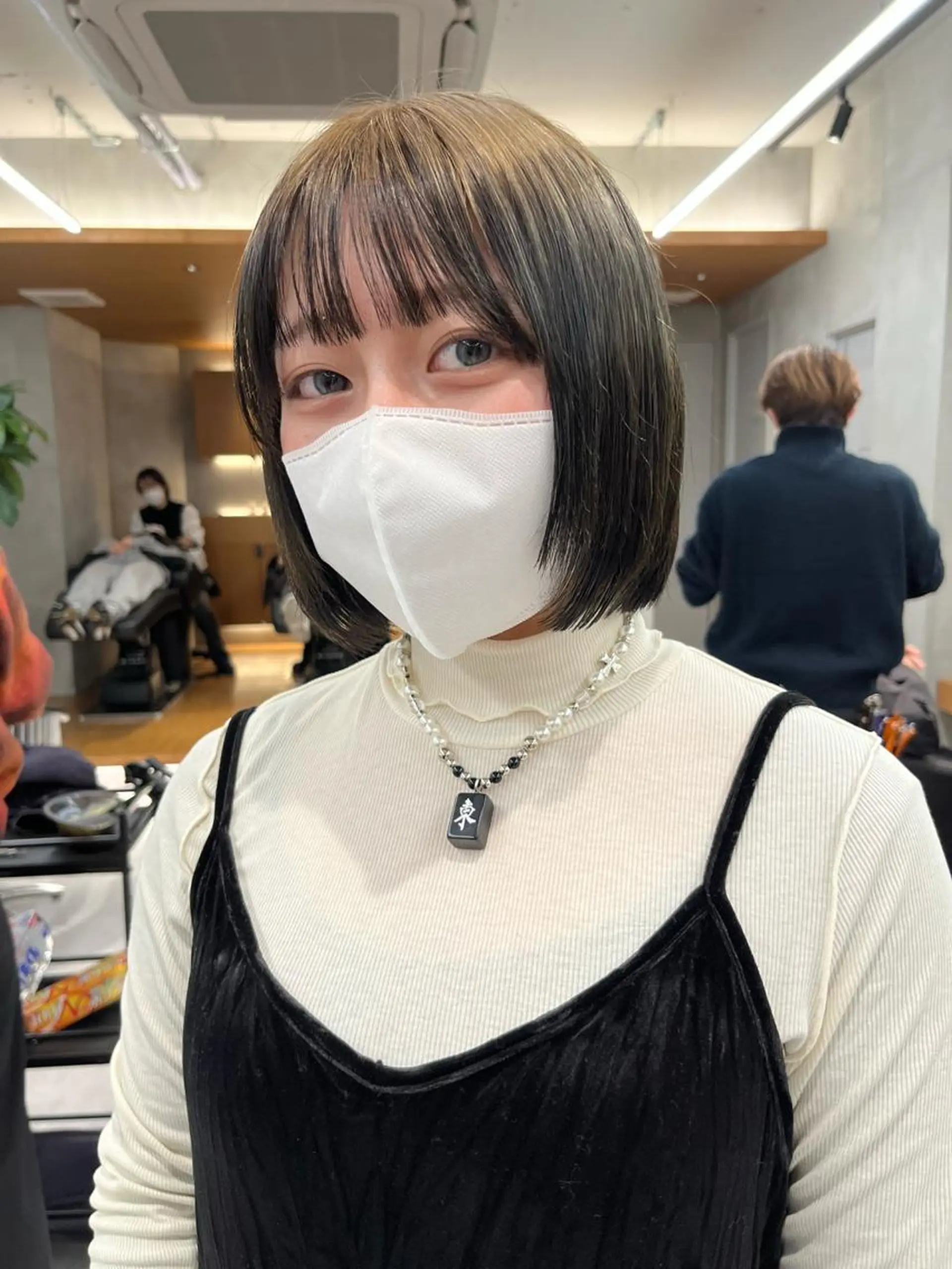 ショート カラー センターパート/ 暖色カラーayuのヘアスタイル