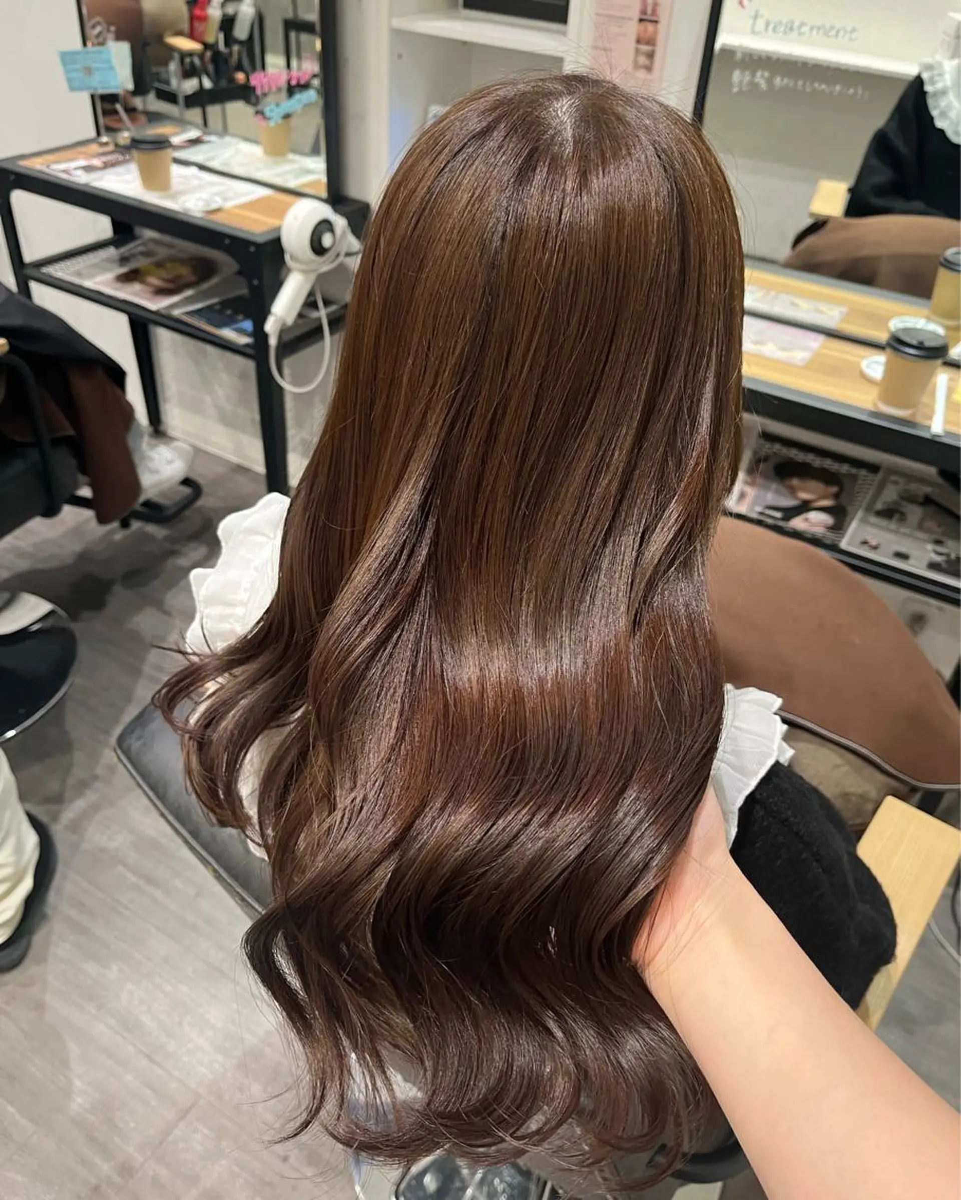 カラー cocotte宜喜 弘希のヘアスタイル