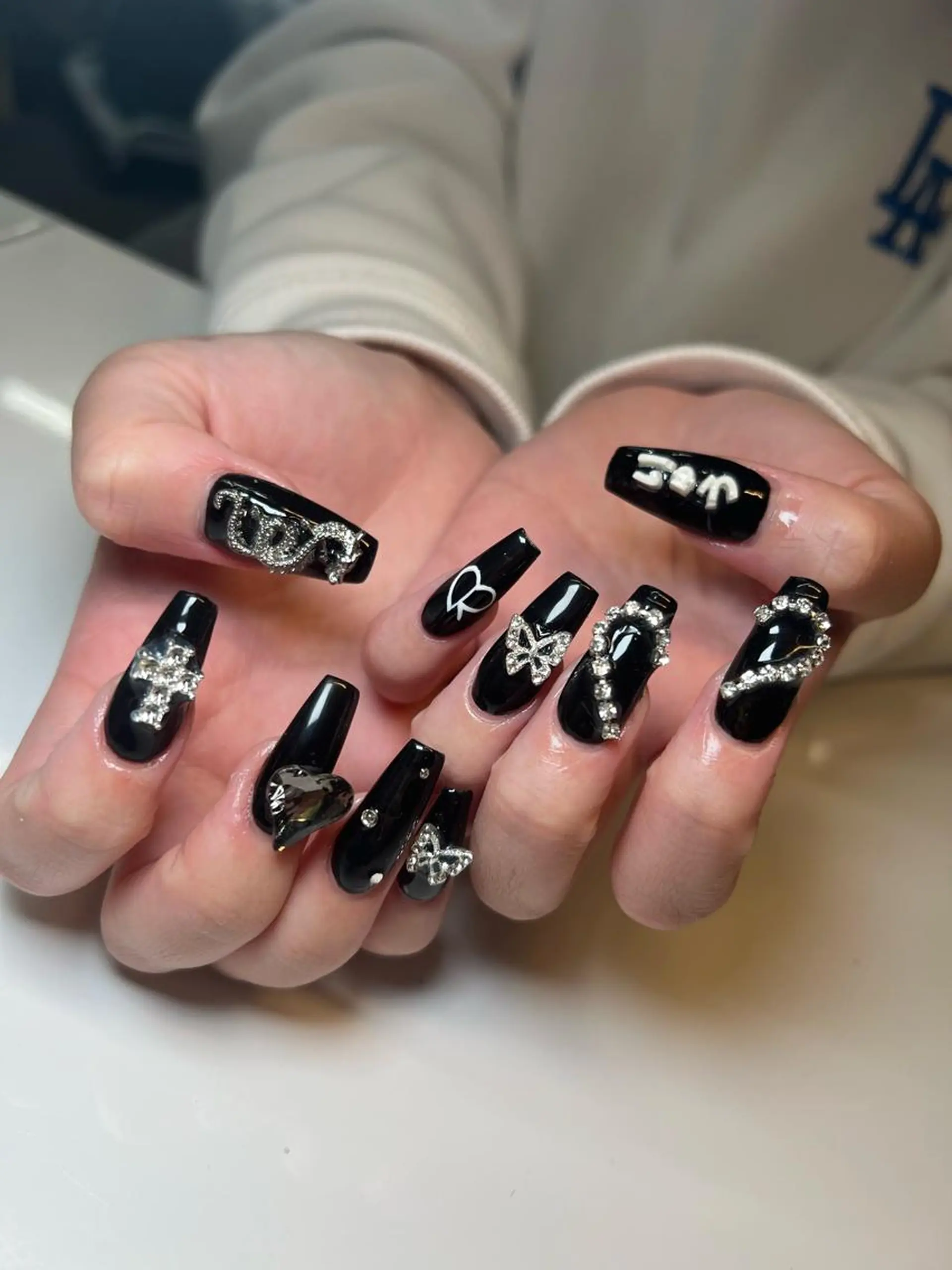 ネイル Nail Salon L'arc所属・💊大阪/心斎橋 moni🧠のネイルデザイン