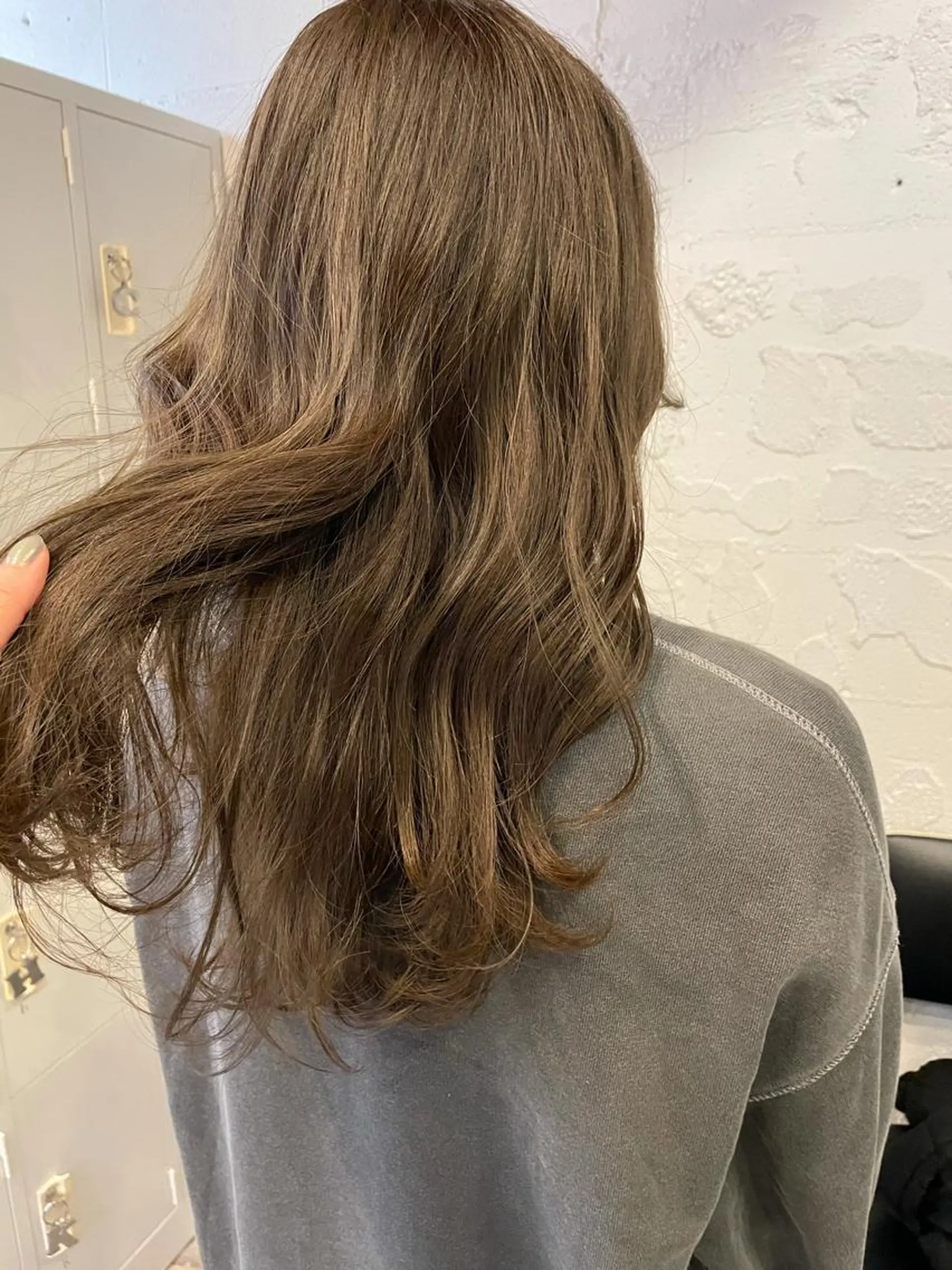 ロング カラー ブリーチ 透明感カラー ブリーチなしカラー SALOWIN下北沢所属・hazuki 🌝のヘアスタイル