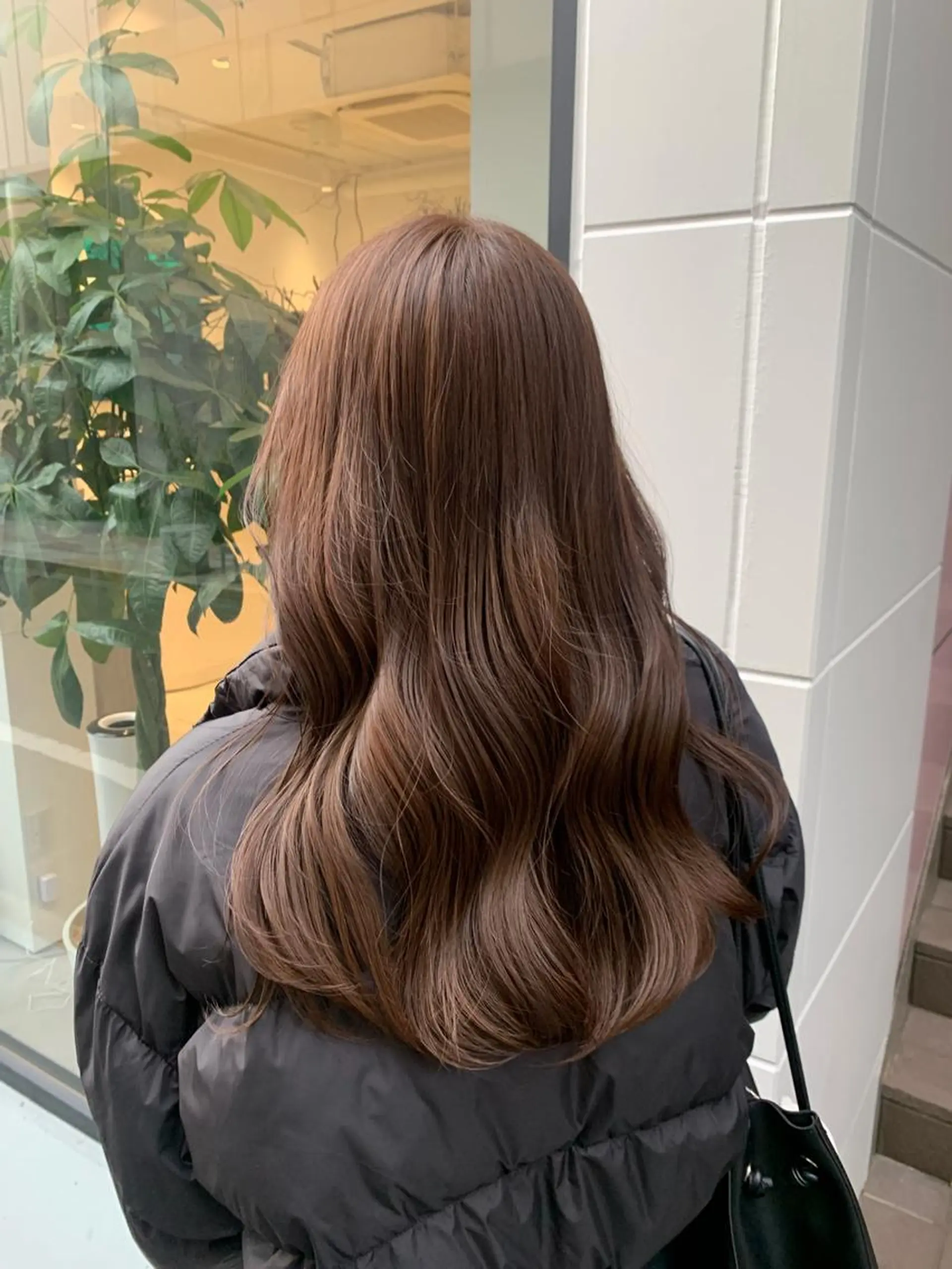 ミディアム カラー ブリーチ ブラウンカラー 透明感カラー ブリーチなしカラー カット ヘアカラー トリートメント soëll所属・🤍そぶえ　ゆうな/ 暖色カラー/縮毛矯正のヘアスタイル