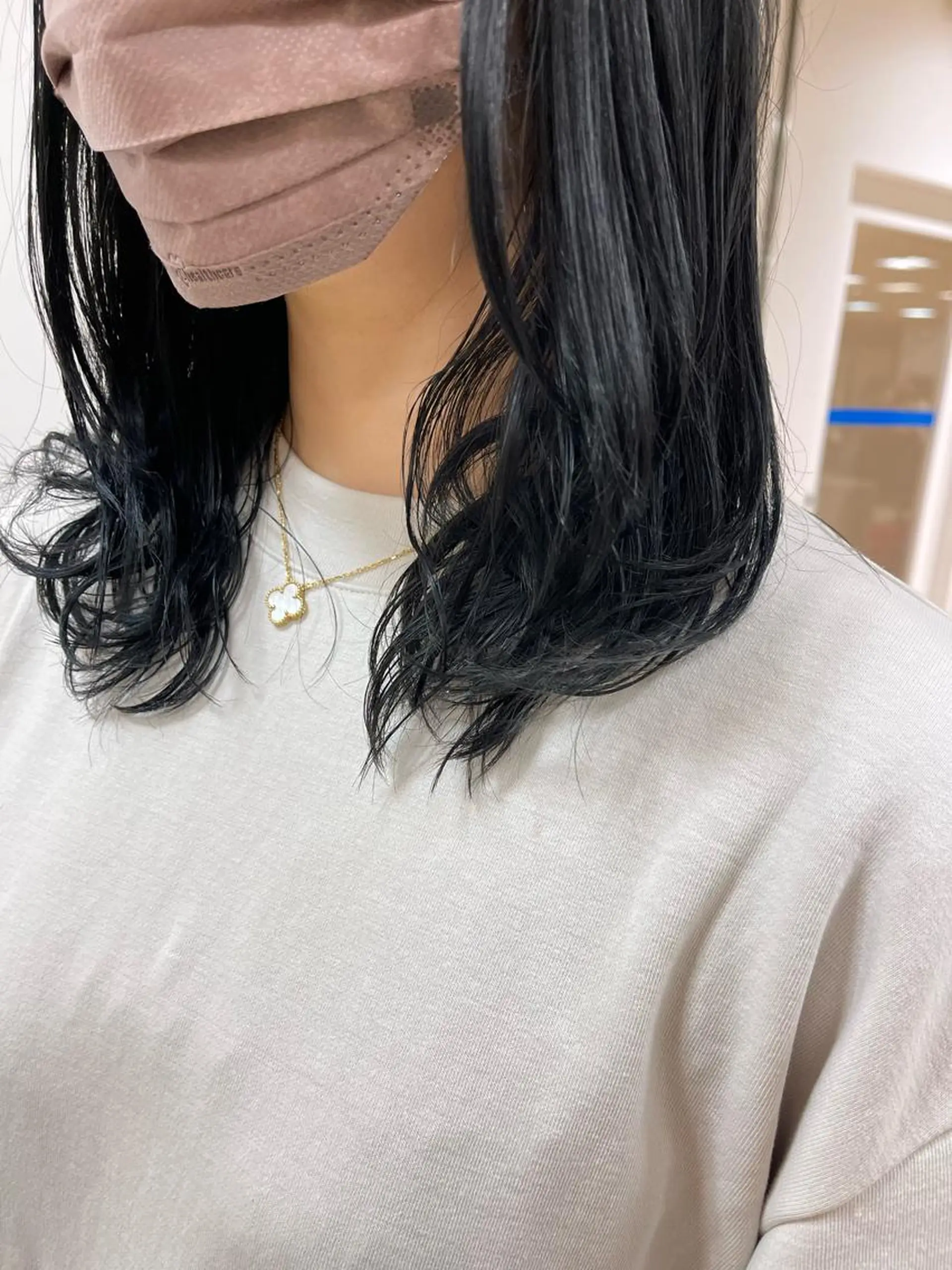 ミディアム カラー 🍀自然＆長持ち♪ 縮毛矯正の匠✨️のヘアスタイル