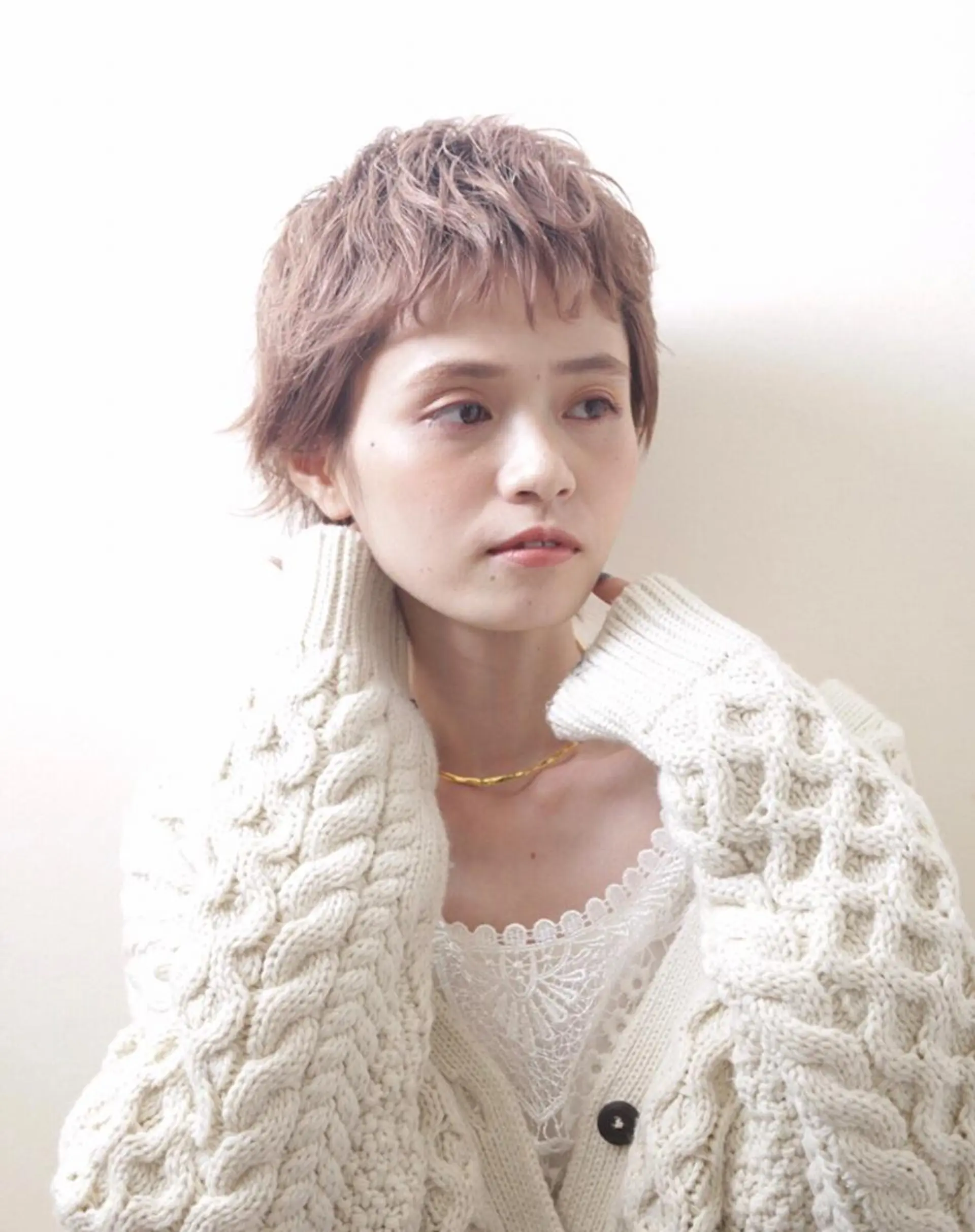 ショート カラー ヨシダ トオルのヘアスタイル