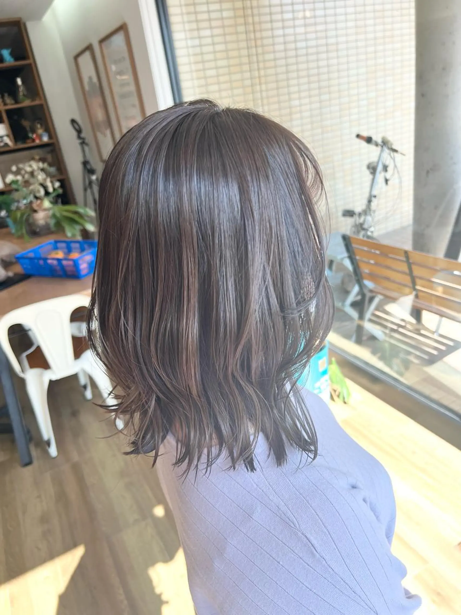 ミディアム カラー ベージュカラー 堀 望美のヘアスタイル