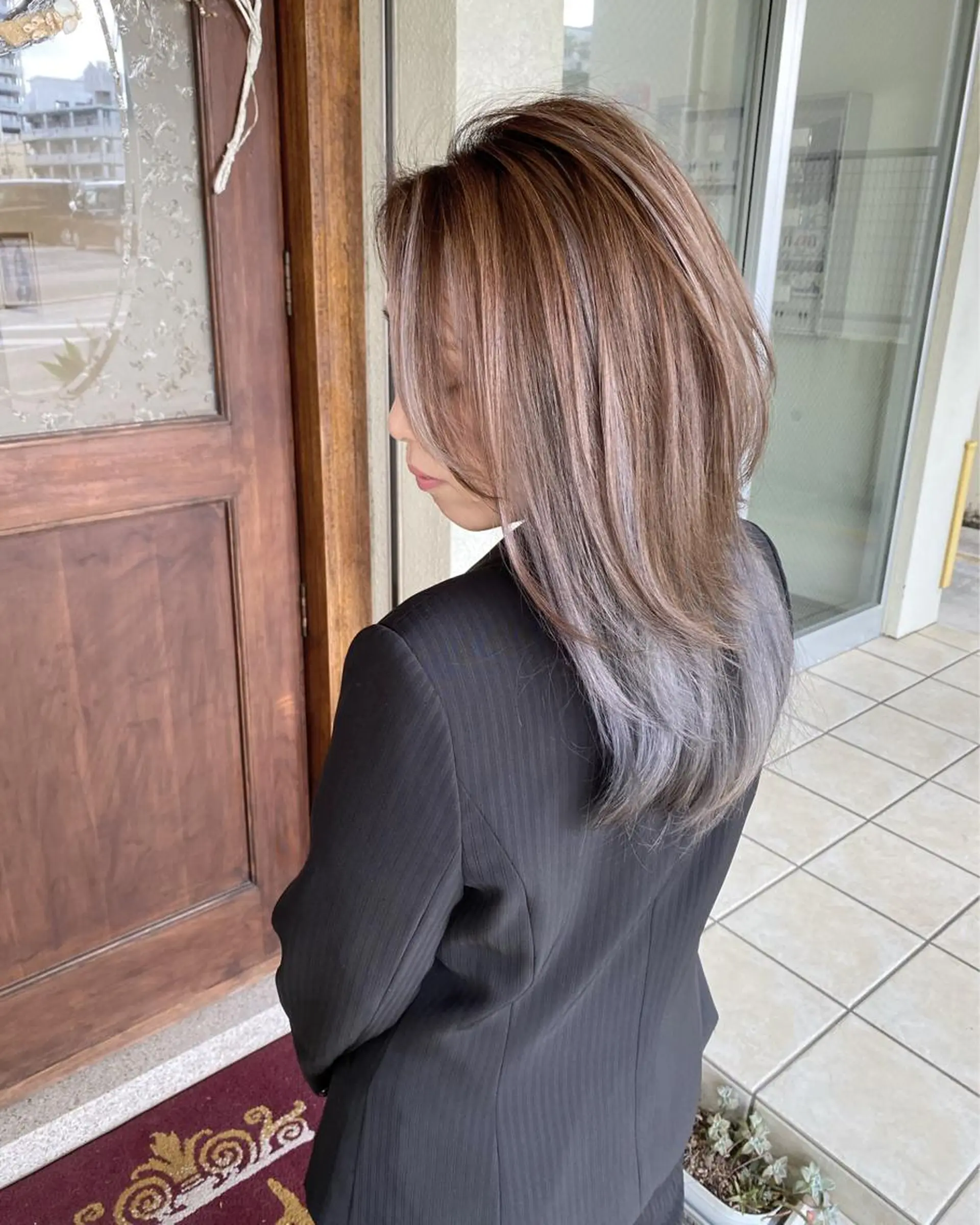 ミディアム カラー イルミナカラー カット ヘアカラー grand juteのヘアスタイル