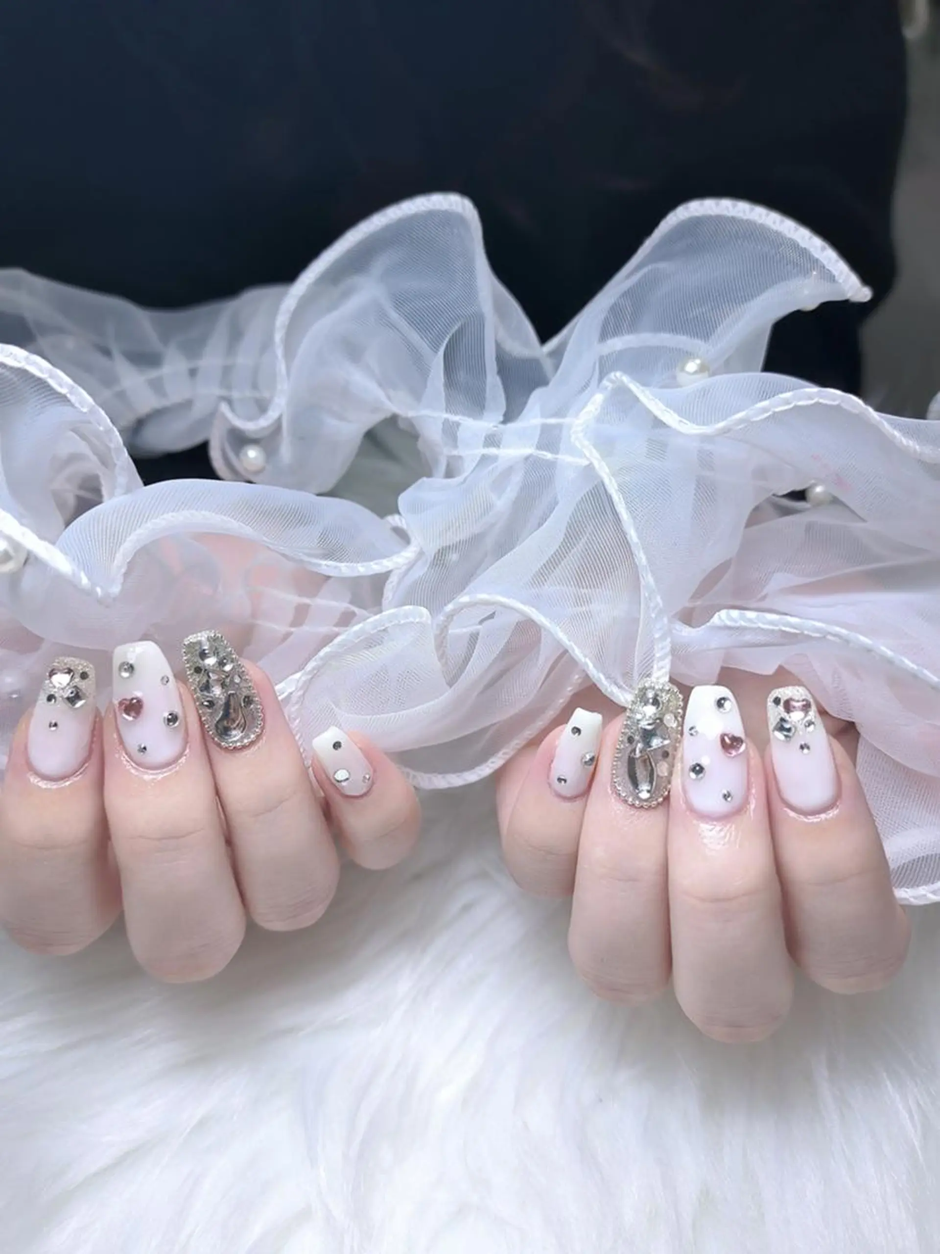 ネイル ki🍒🍒 ki ツルツルネイルのネイルデザイン