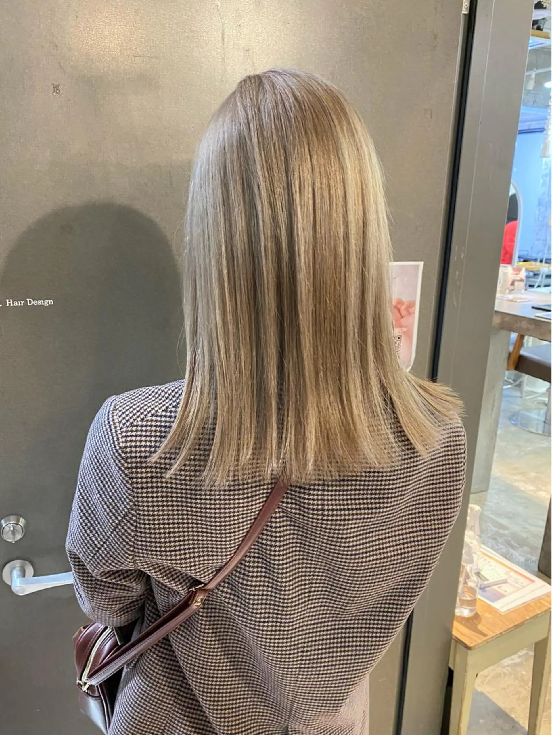 ミディアム カラー ベージュカラー ブリーチ ブロンド ブロンドベージュ ハイトーンカラー カット ヘアカラー Piaコータロー ハイトーン&‪ボブのヘアスタイル