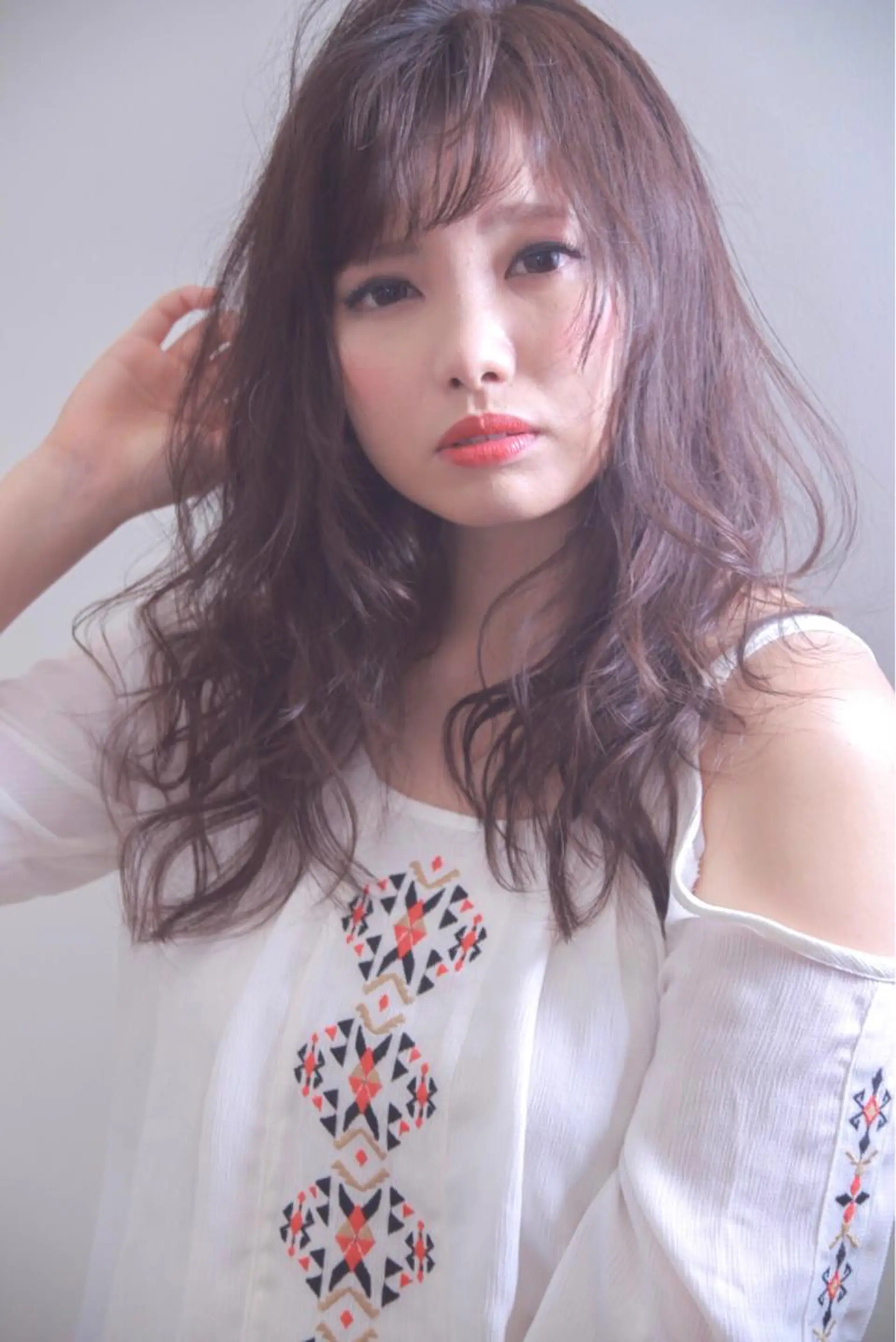 セミロング カラー 伊藤 裕貴のヘアスタイル