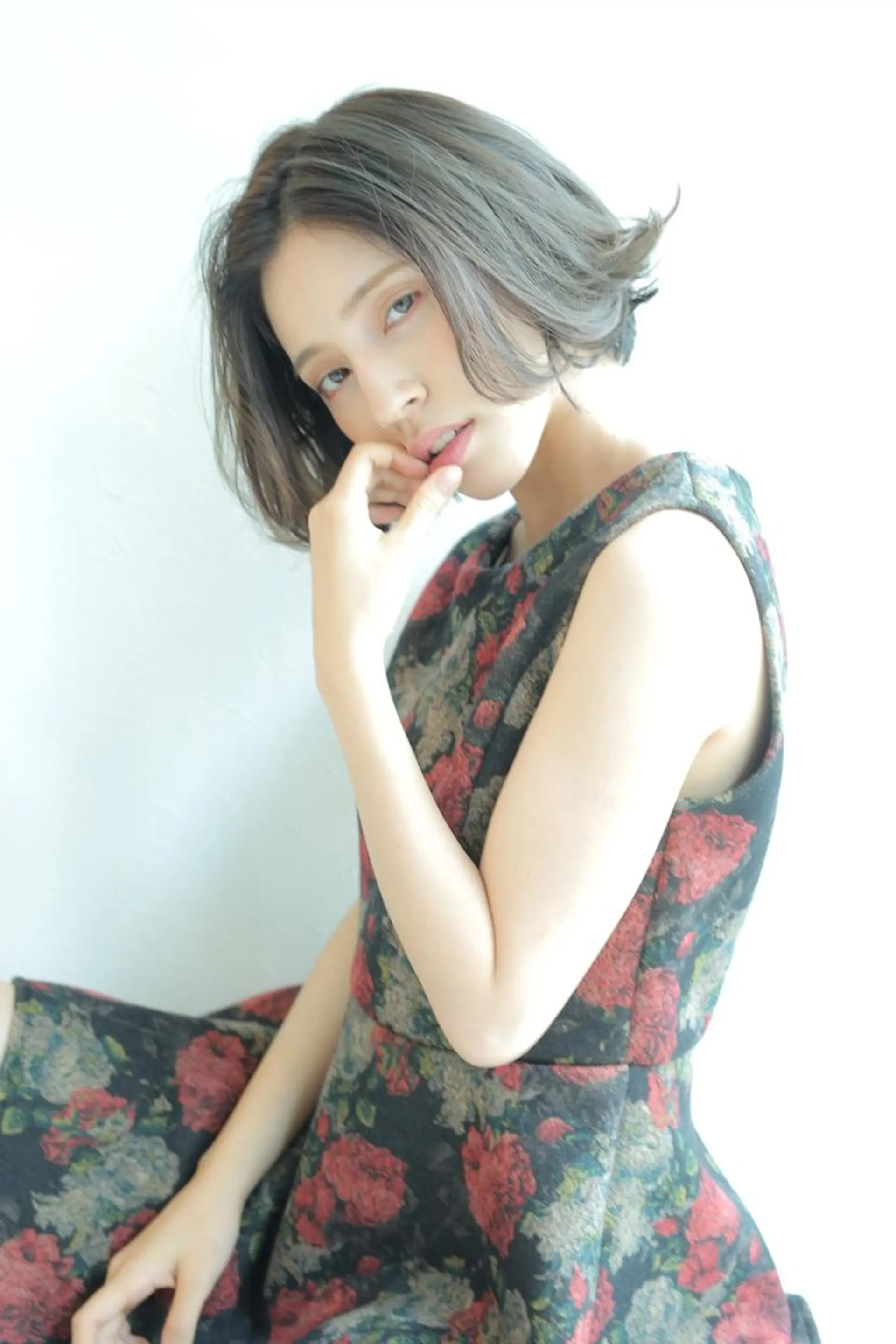 ミディアム due hair 京都駅前店 MILBON オージュア認定サロン【デューヘアー】所属・ハイトーンブリーチ 土坂　由志【京都】のヘアスタイル