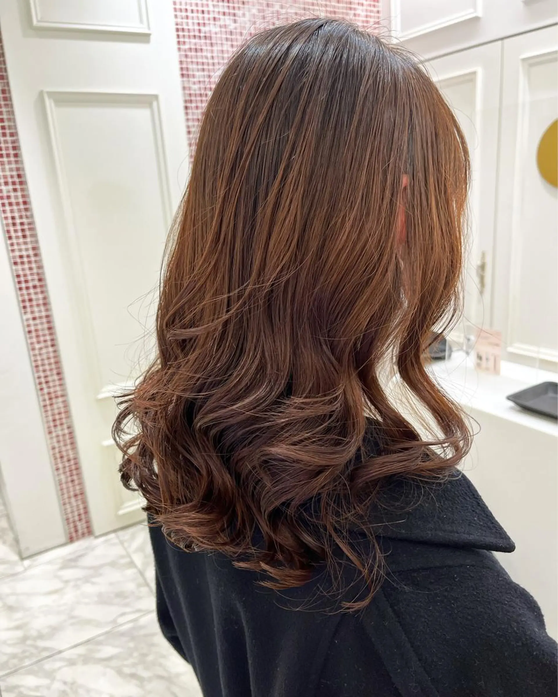 セミロング パーマ セミロングパーマ 韓国風ヘア デジタルパーマ カット パーマ 波巻きウェーブ 韓国風パーマ 纐纈のヘアスタイル