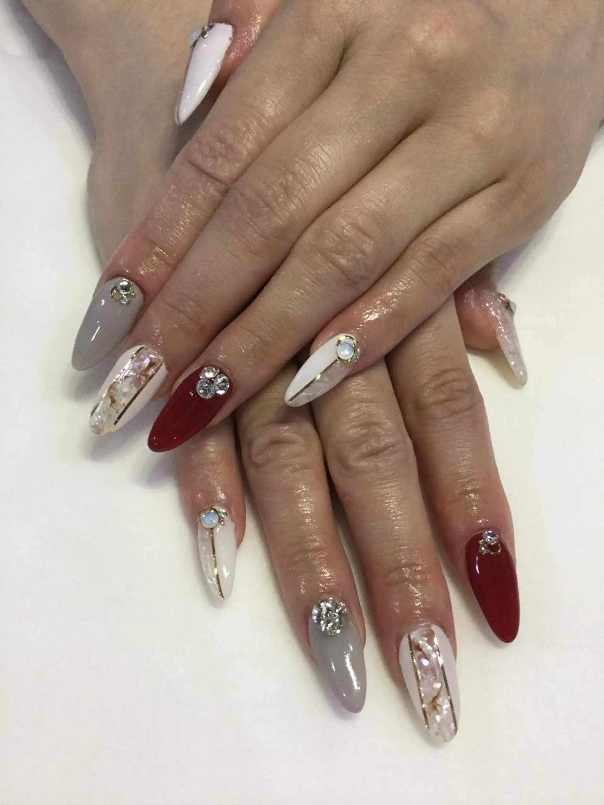 ネイル ハンドネイル 💎🐰 saki. m 🐰💎のネイルデザイン