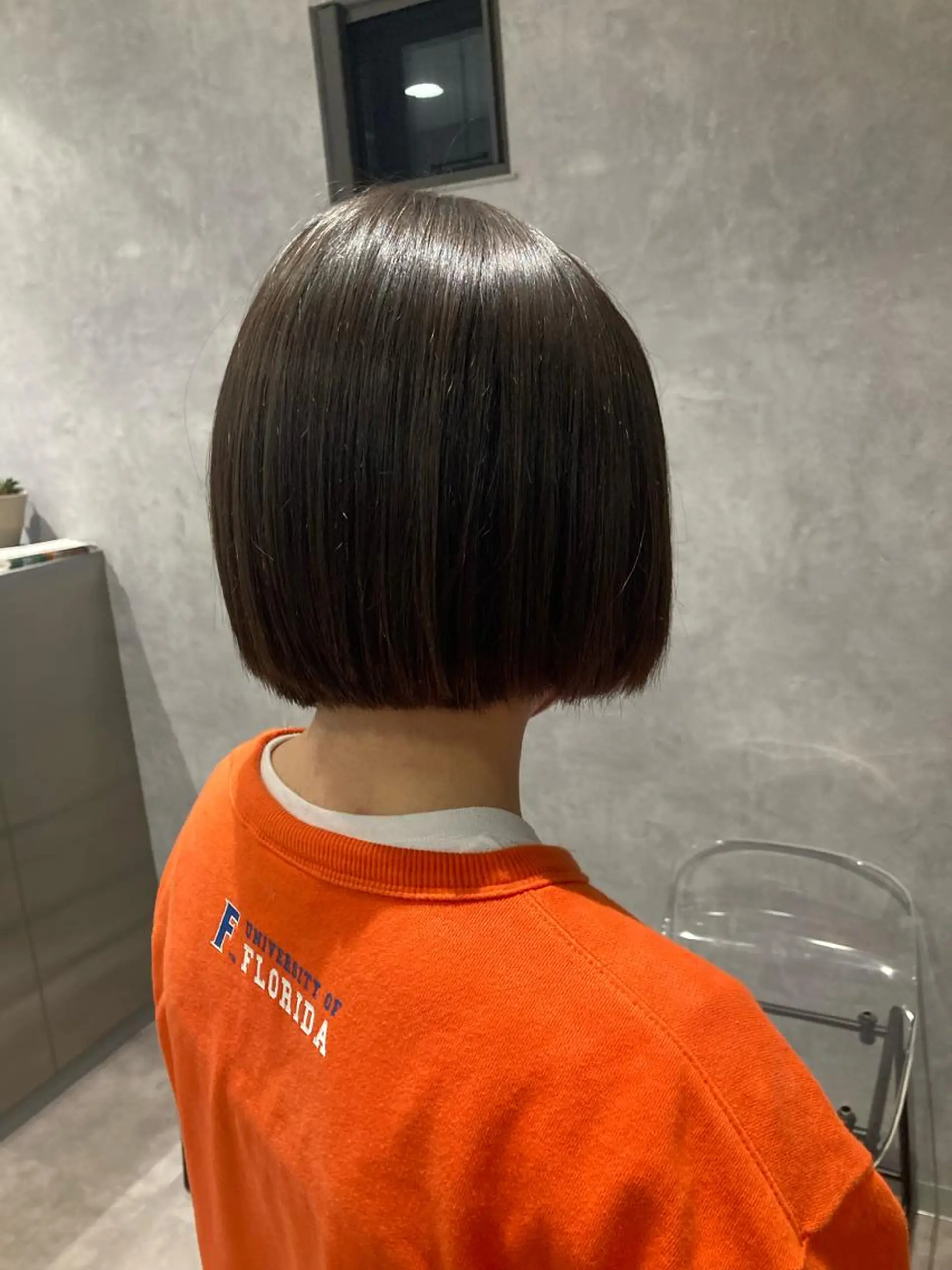 ミディアム ボブ HEDI所属・茨木 まひろのヘアスタイル