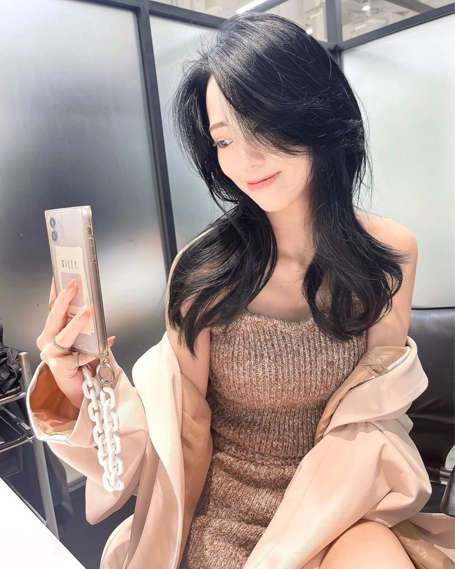 ロング カット ヘアカラー トリートメント 韓国レイヤーカット 髪質改善▫️水野有真のヘアスタイル