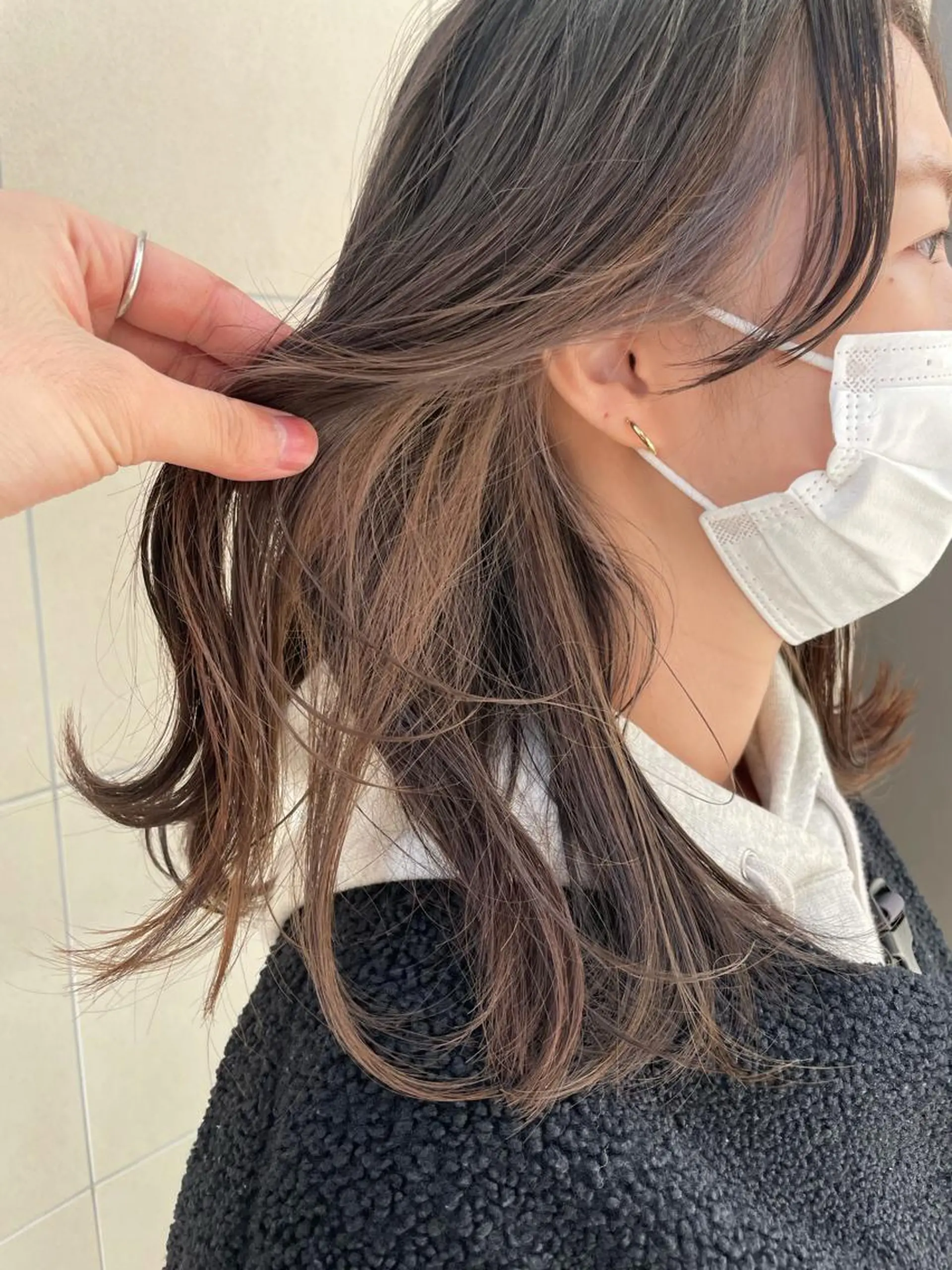 ミディアム カラー カット ヘアカラー ケアブリーチ/ エクステ/レイヤーのヘアスタイル
