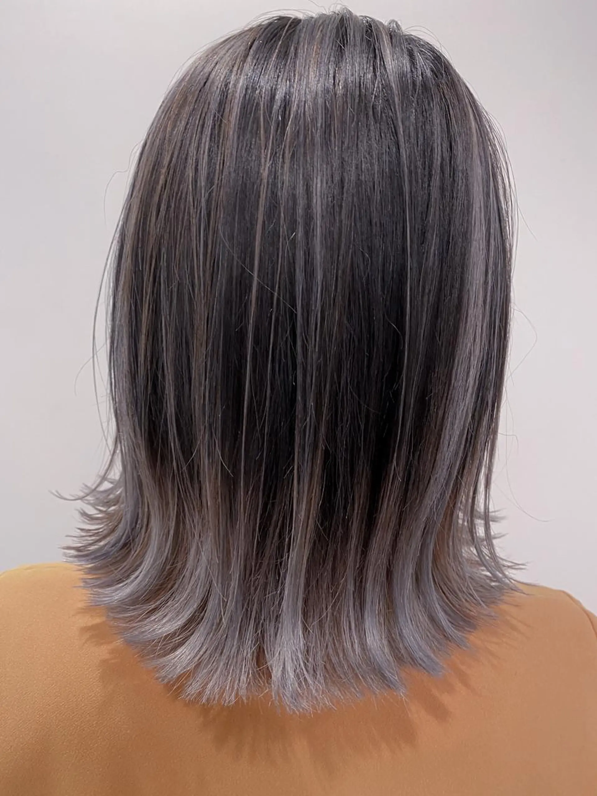 ショート カラー ハイライト/ブリーチ バレイヤージュ関佳祐のヘアスタイル