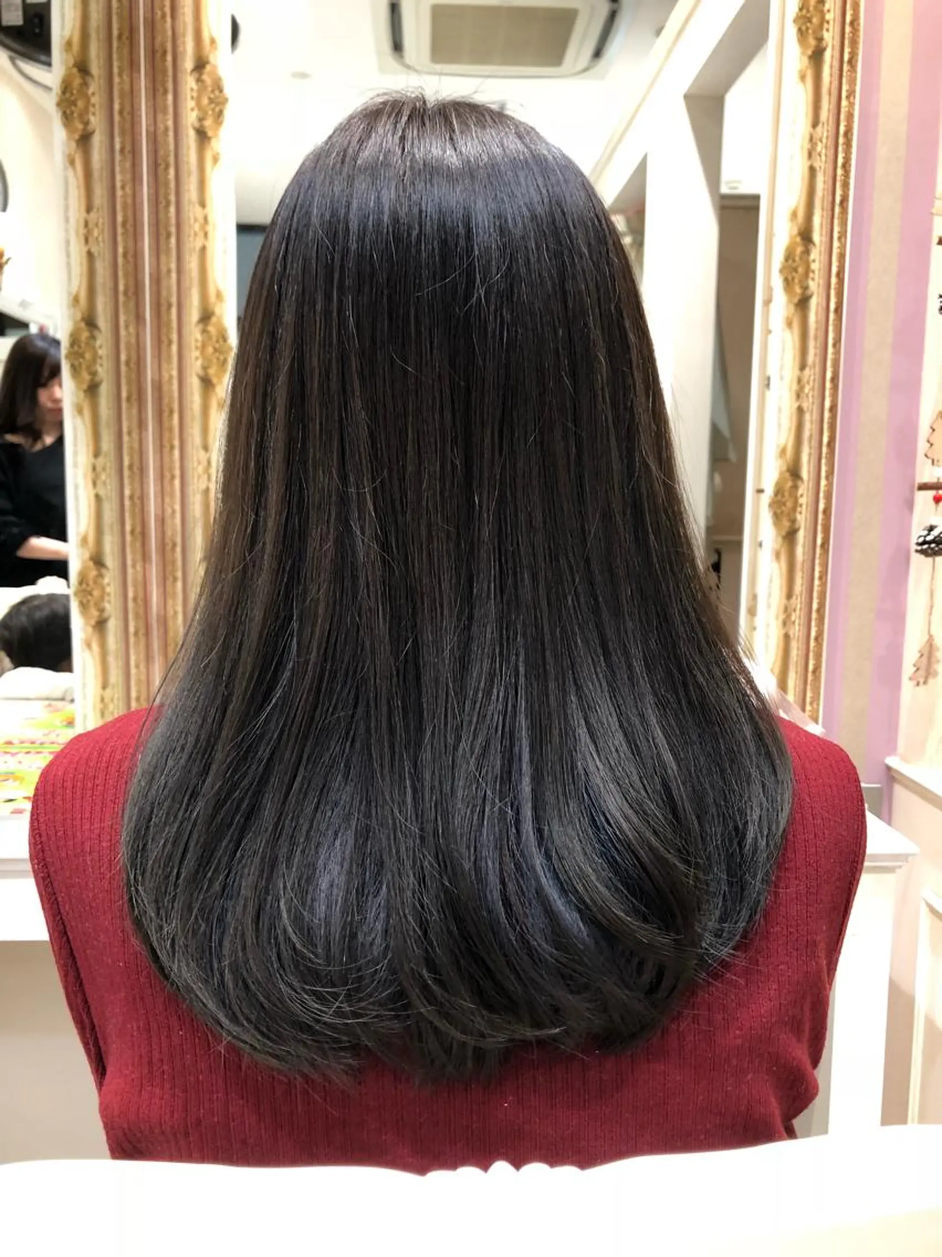 ロング カラー ツヤ髪カラー💎 佐藤あきのヘアスタイル