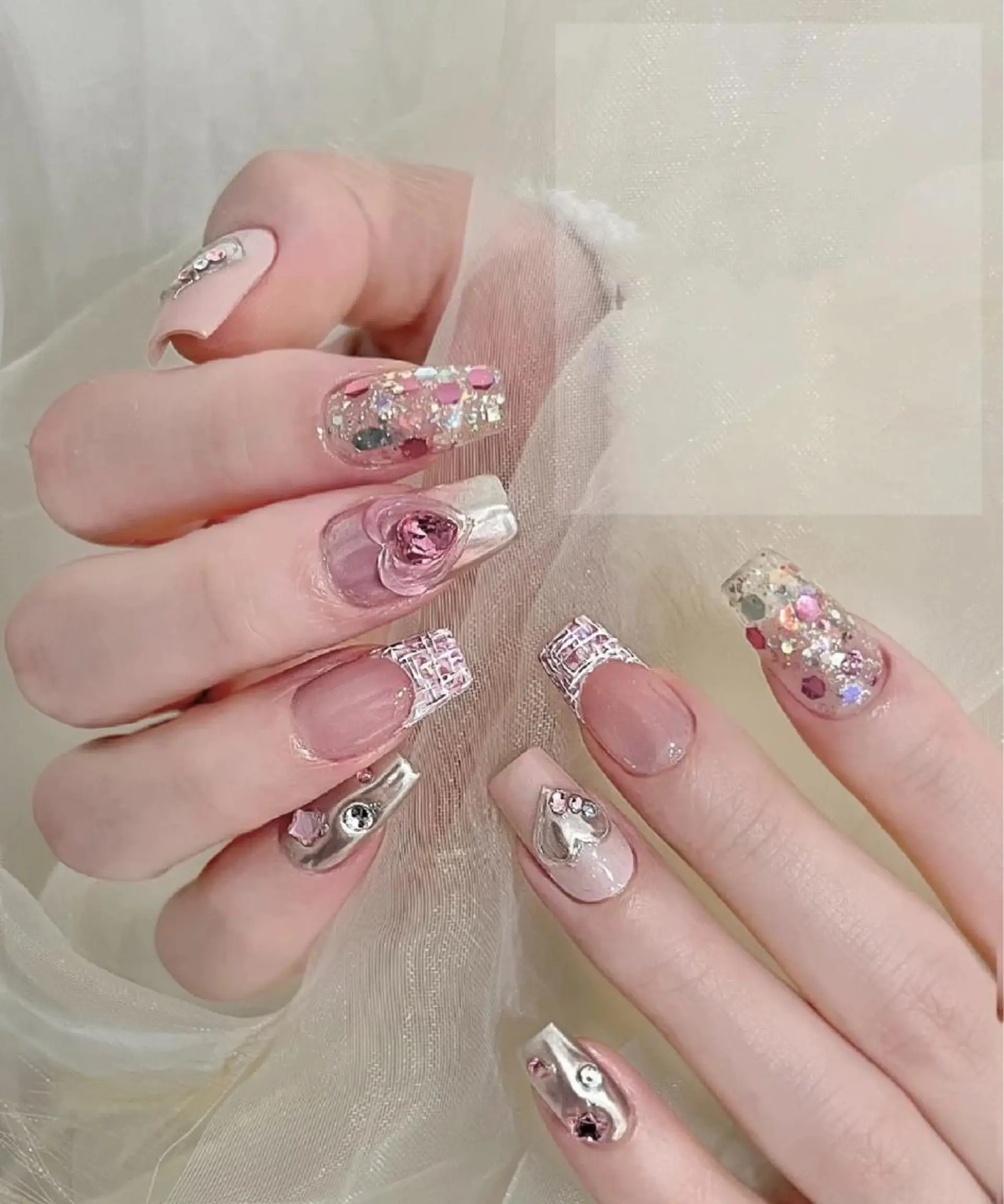 ネイル 宮澤 ミナのネイルデザイン